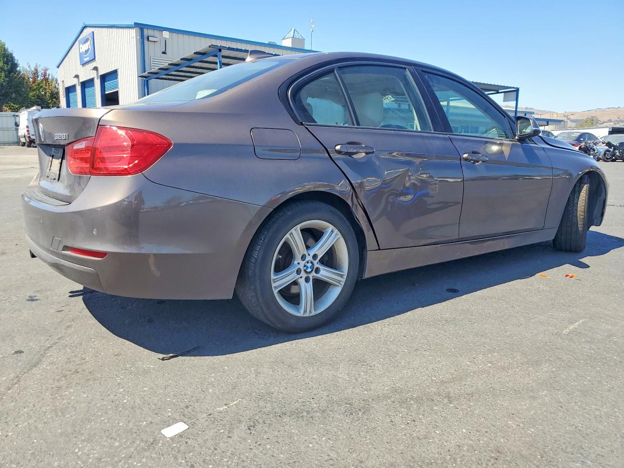 2013 Bmw 328 I Коричневый vin: WBA3A5C56DF352806