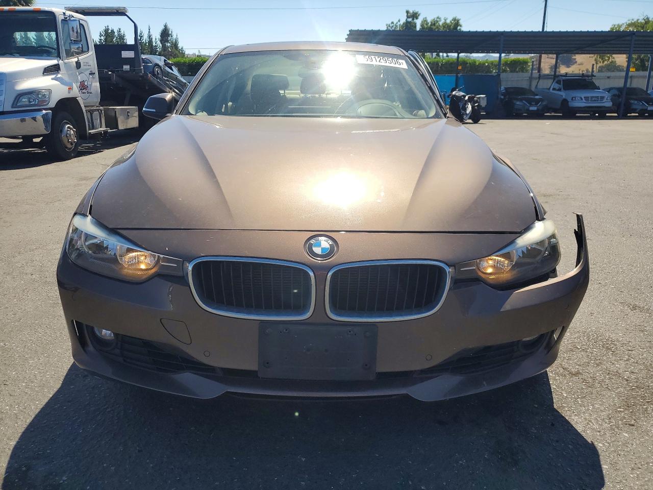 2013 Bmw 328 I Коричневый vin: WBA3A5C56DF352806