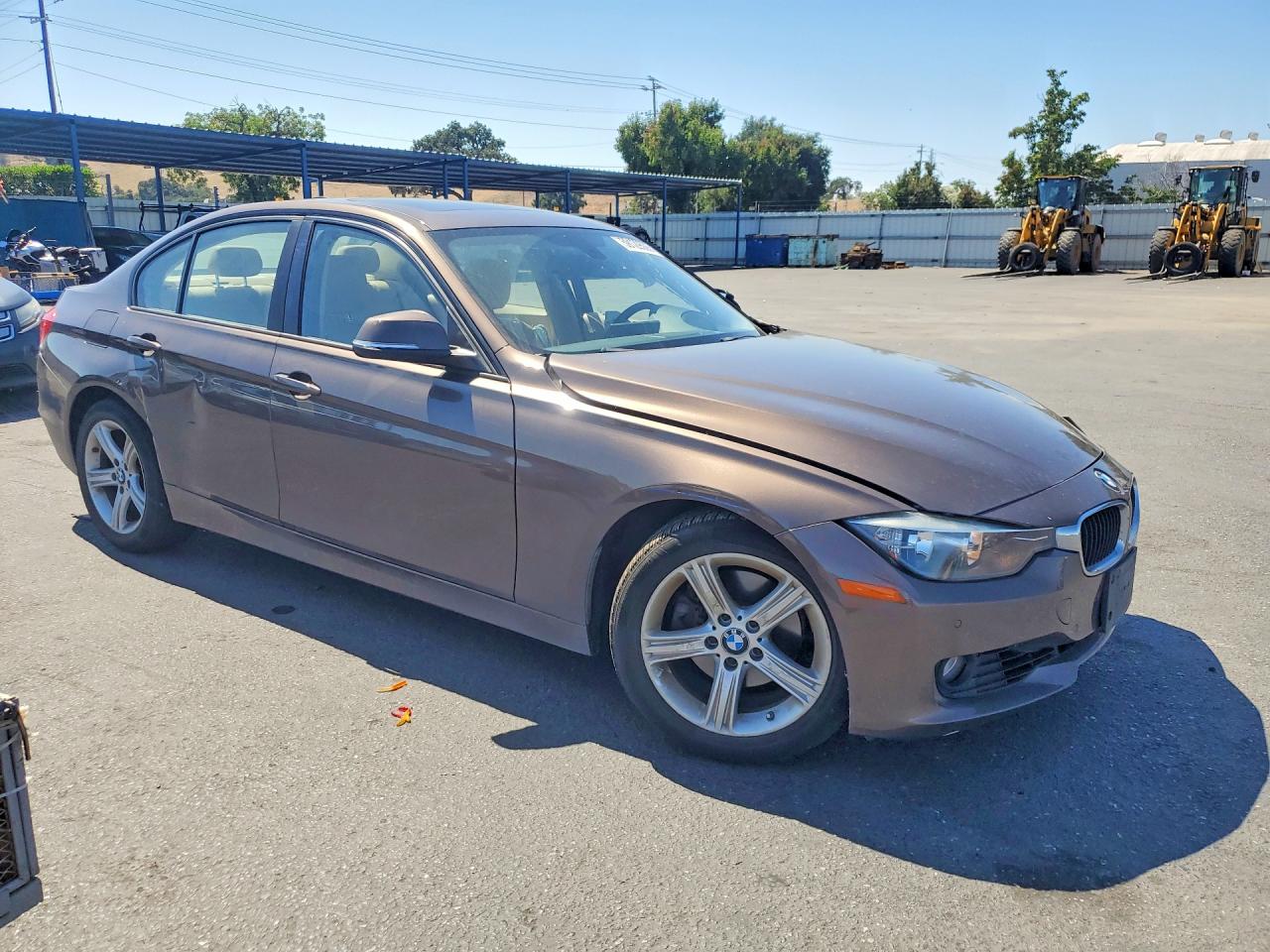 2013 Bmw 328 I Коричневый vin: WBA3A5C56DF352806