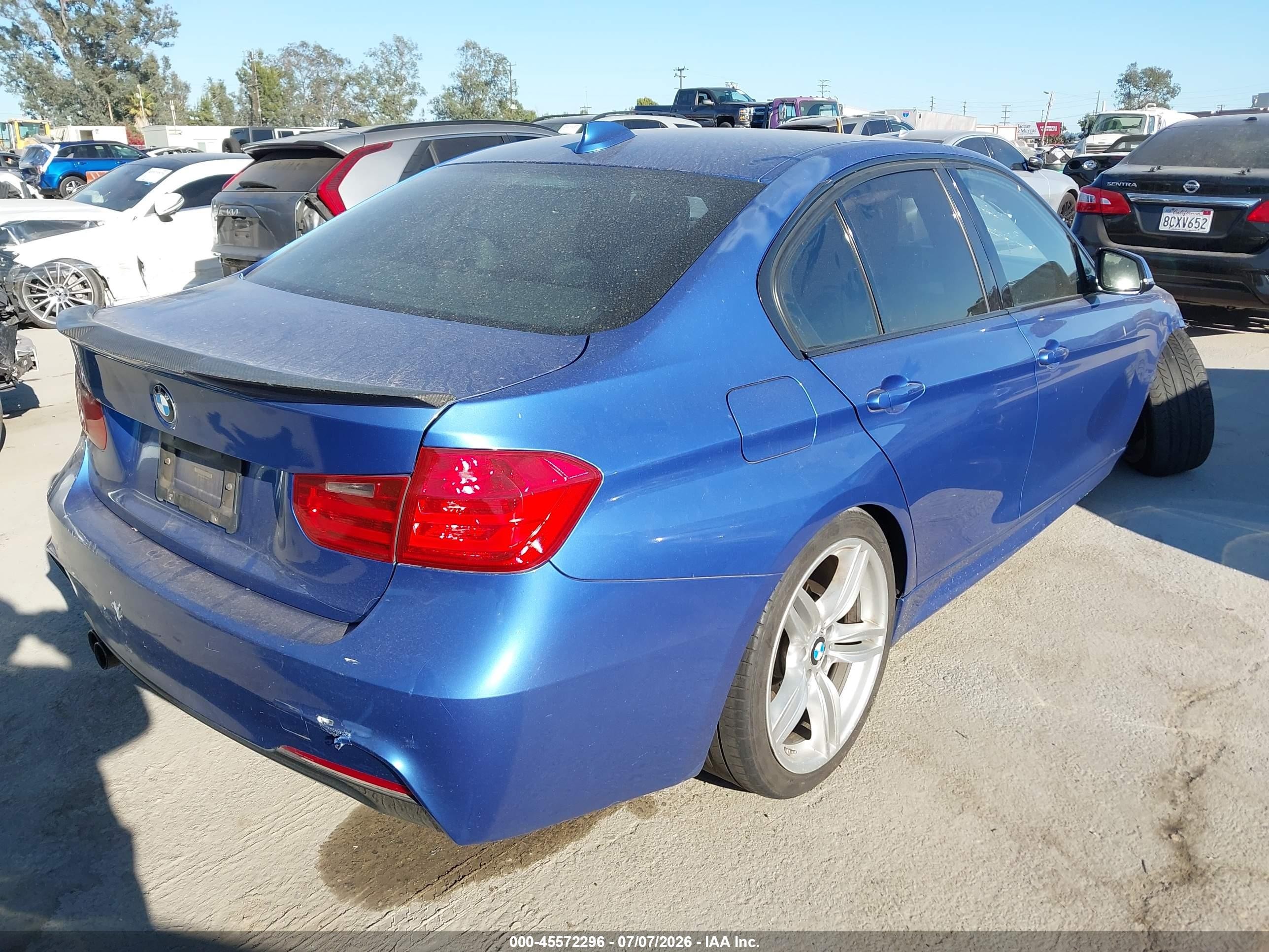 2013 Bmw 328i Синий vin: WBA3A5C56DF353910