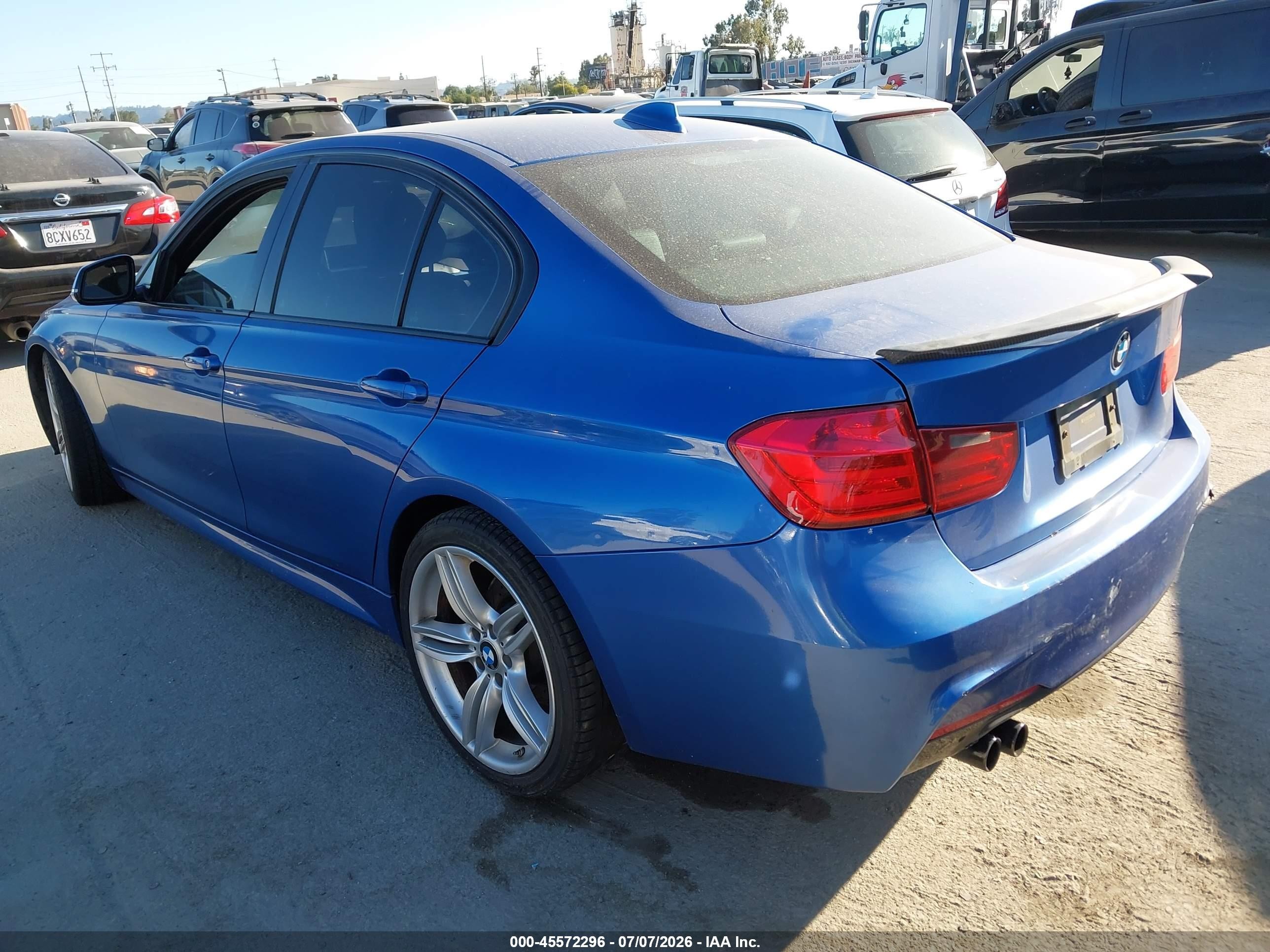 2013 Bmw 328i Синий vin: WBA3A5C56DF353910