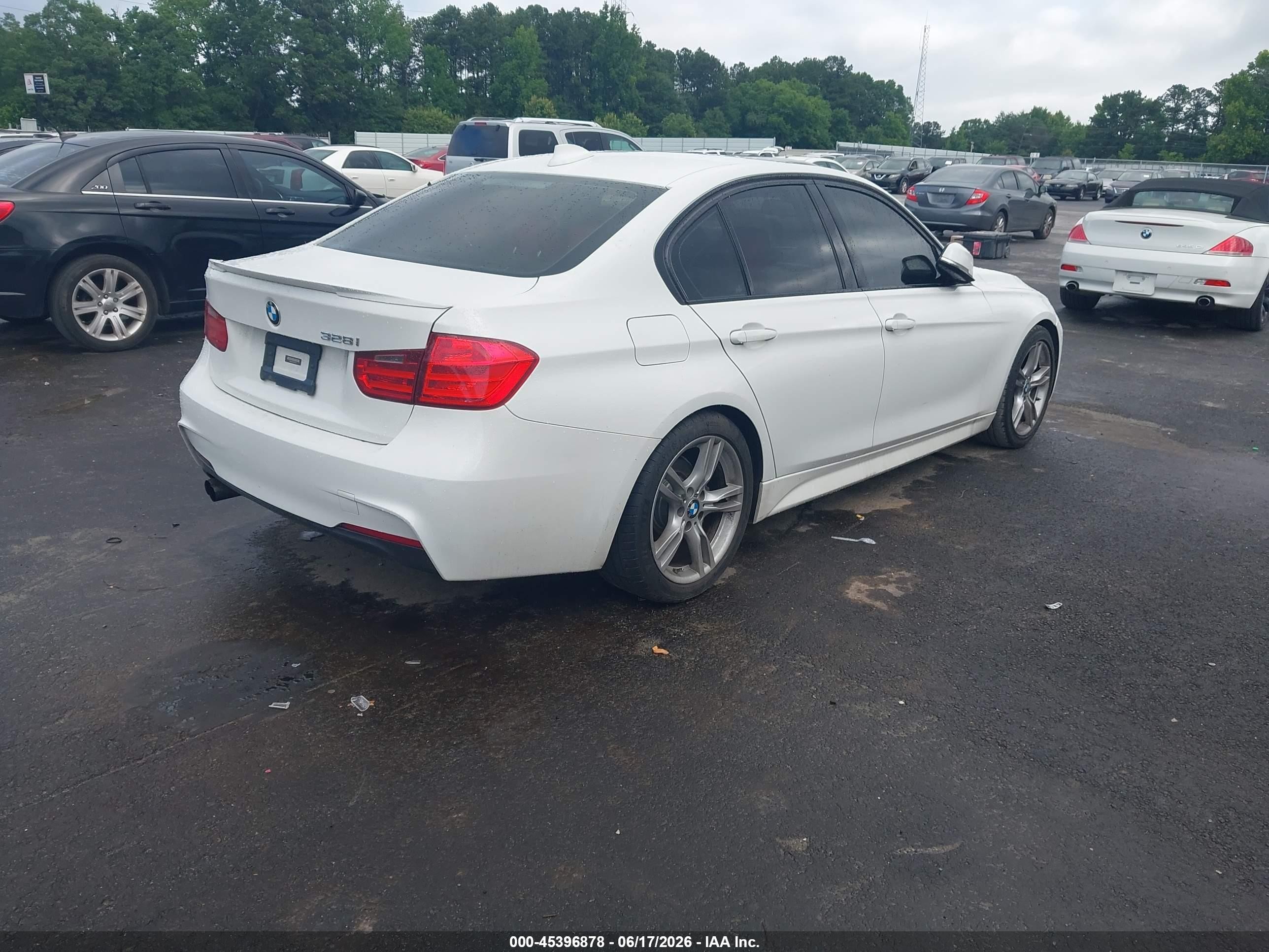 2013 Bmw 328i   White vin: WBA3A5C56DF604215