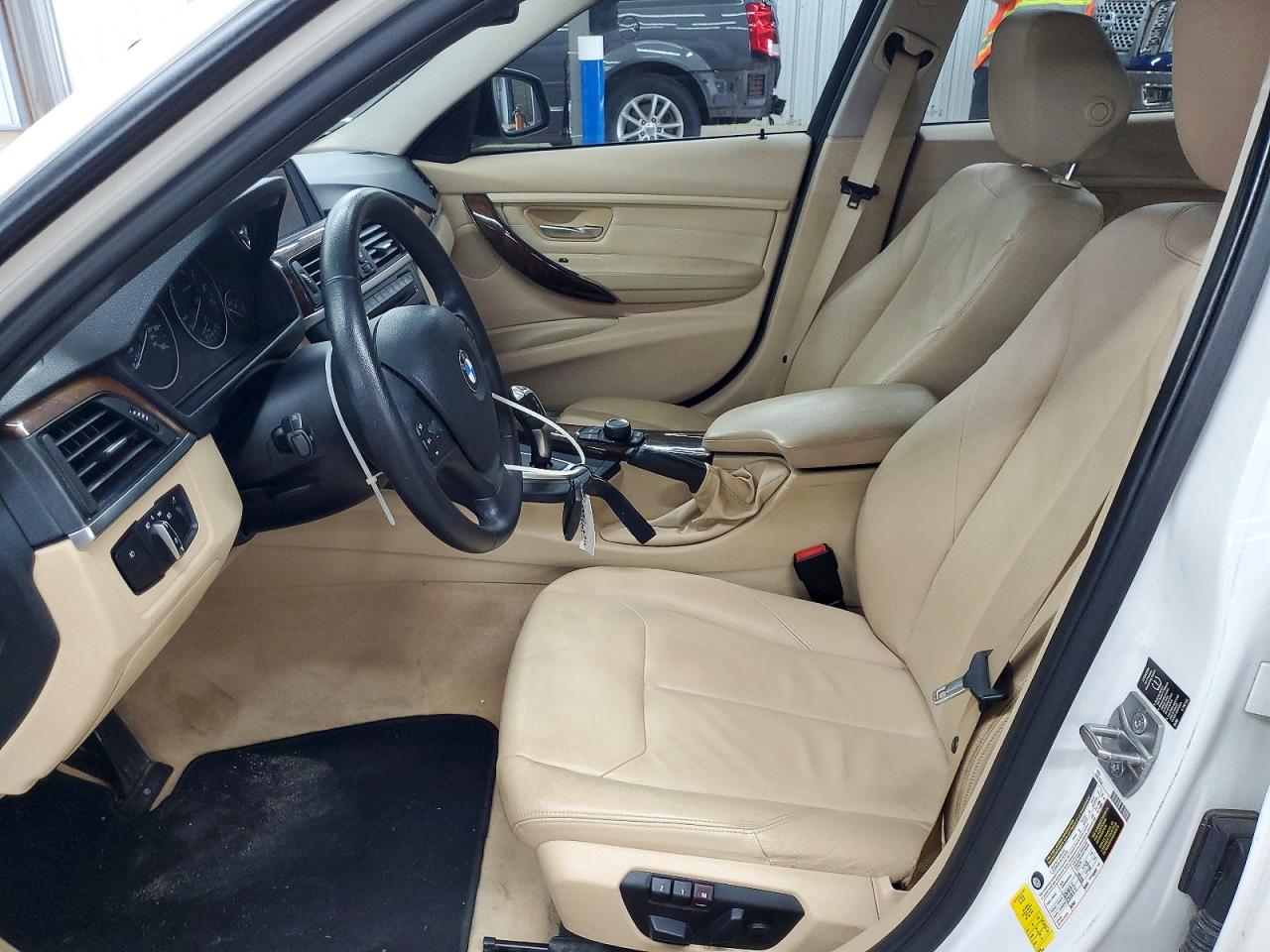 2013 Bmw 328 I White vin: WBA3A5C57DF356007