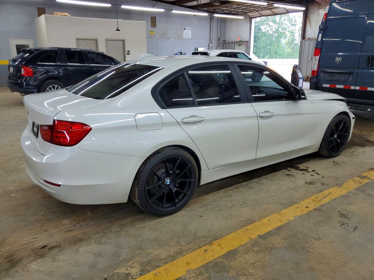 2013 Bmw 328 I White vin: WBA3A5C57DF356007