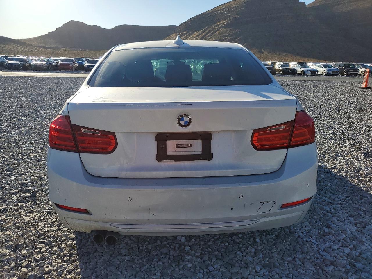 2013 Bmw 328 I White vin: WBA3A5C57DF603008