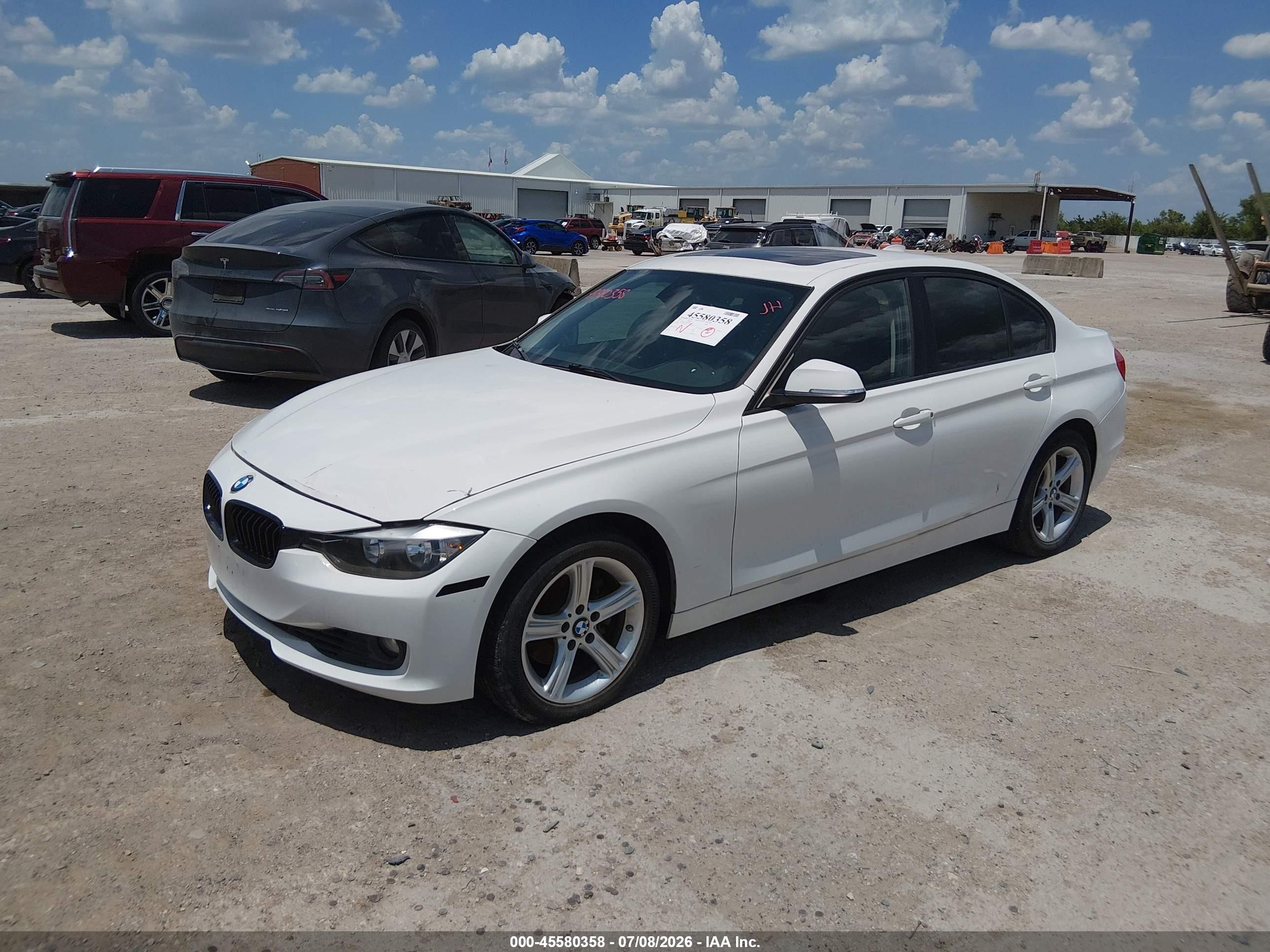 2014 Bmw 328i   Белый vin: WBA3A5C57EP602002