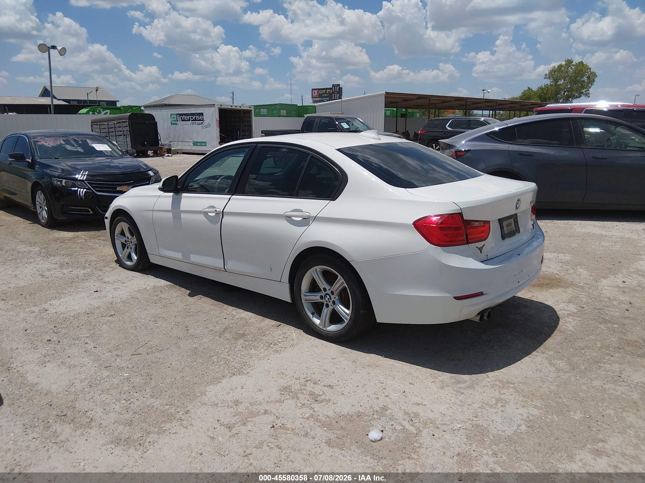 2014 Bmw 328i   Белый vin: WBA3A5C57EP602002