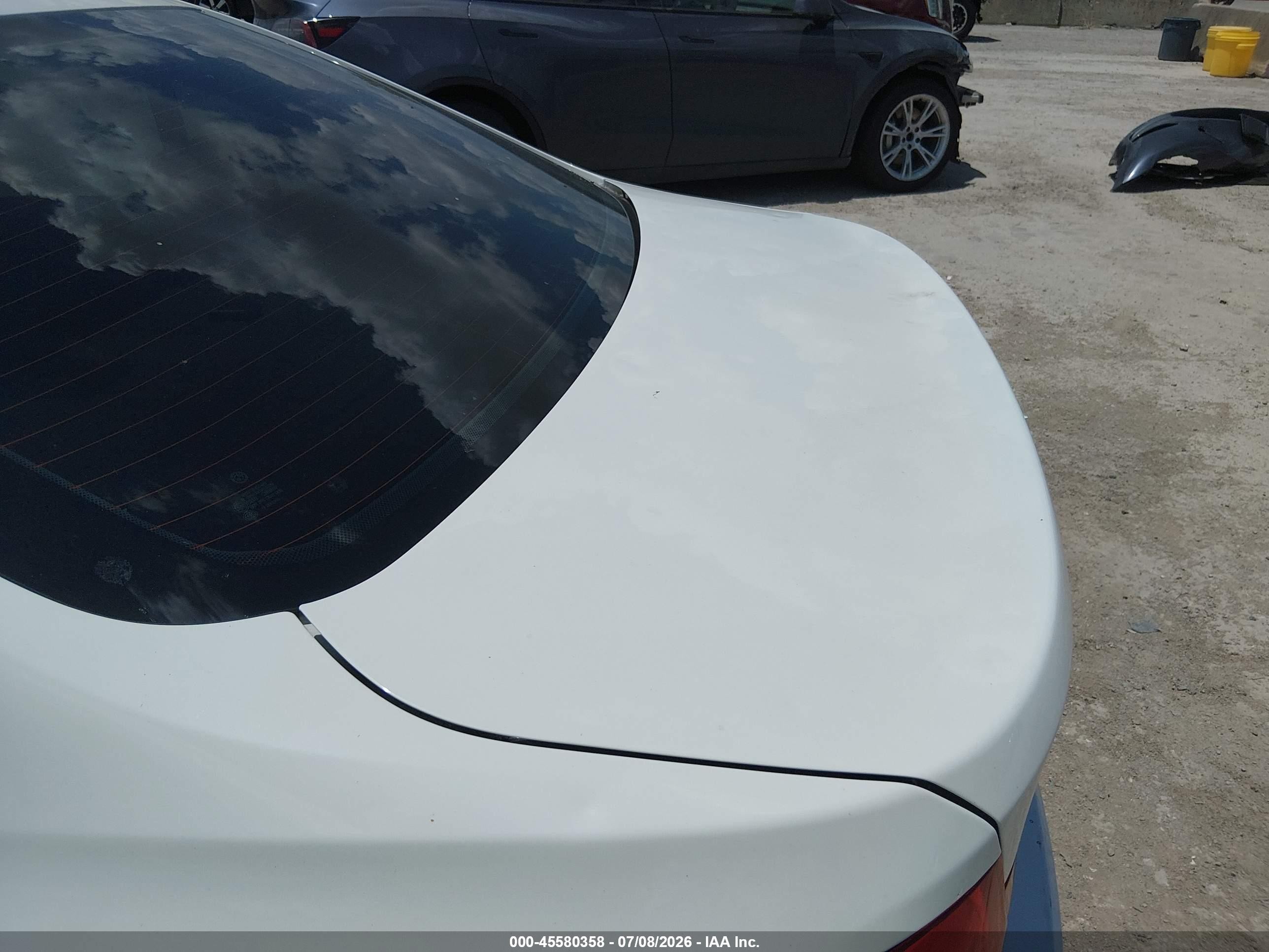 2014 Bmw 328i   Белый vin: WBA3A5C57EP602002