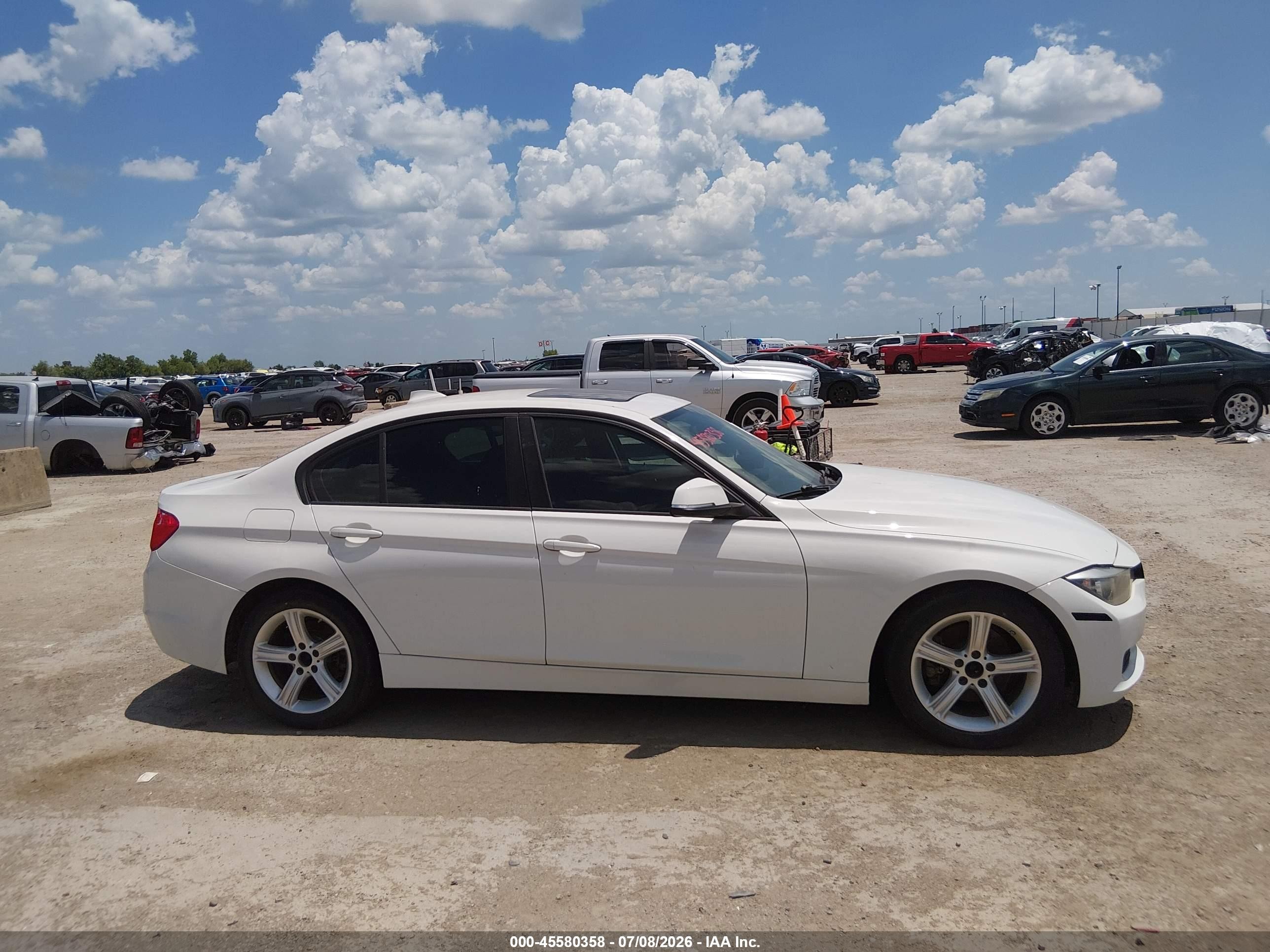 2014 Bmw 328i   Белый vin: WBA3A5C57EP602002