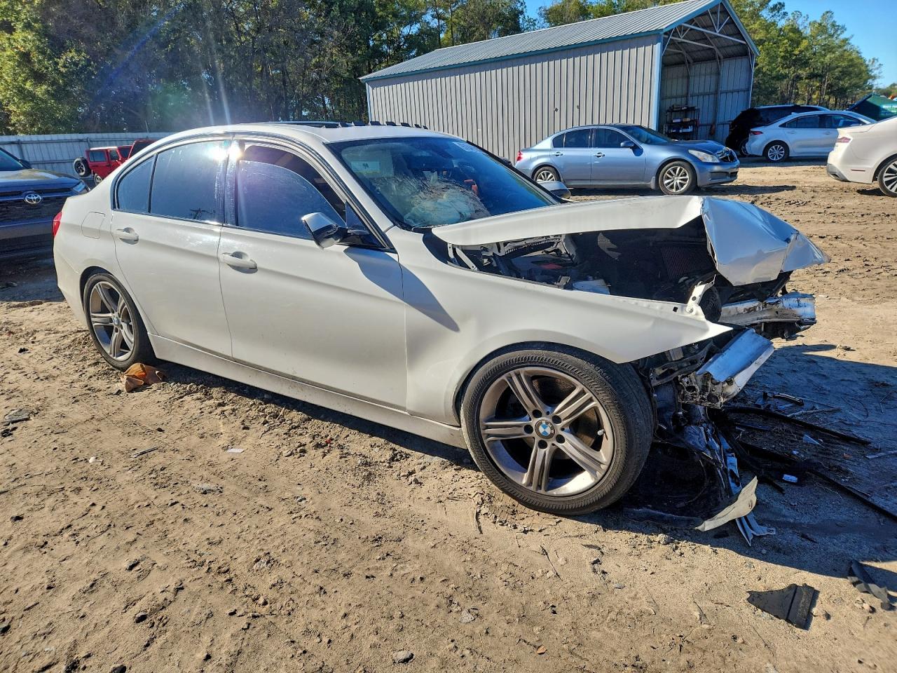 2015 Bmw 328 I Белый vin: WBA3A5C59FF607841