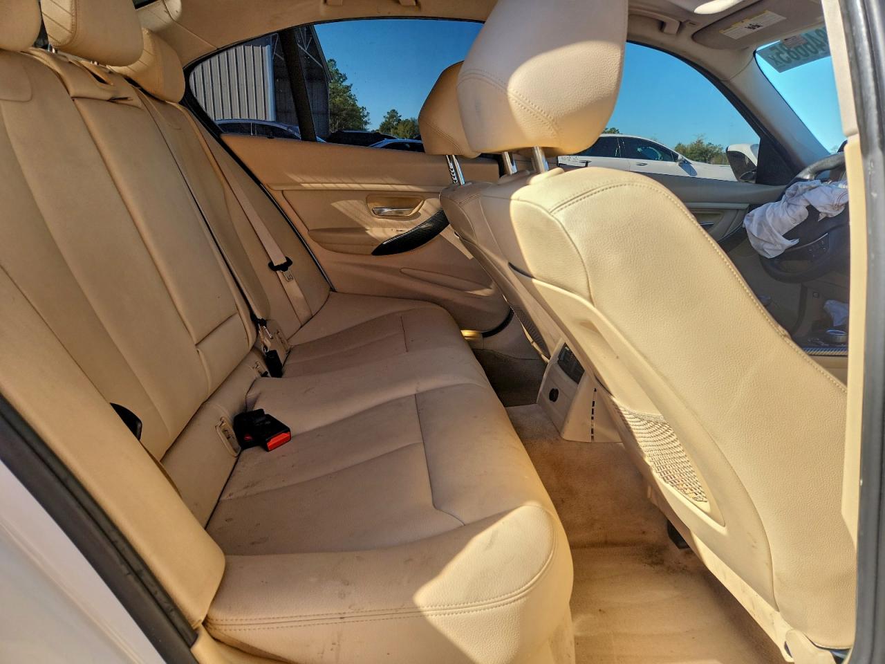 2015 Bmw 328 I Белый vin: WBA3A5C59FF607841