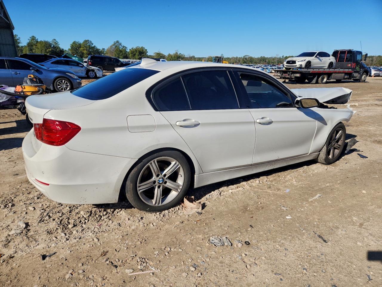 2015 Bmw 328 I Белый vin: WBA3A5C59FF607841