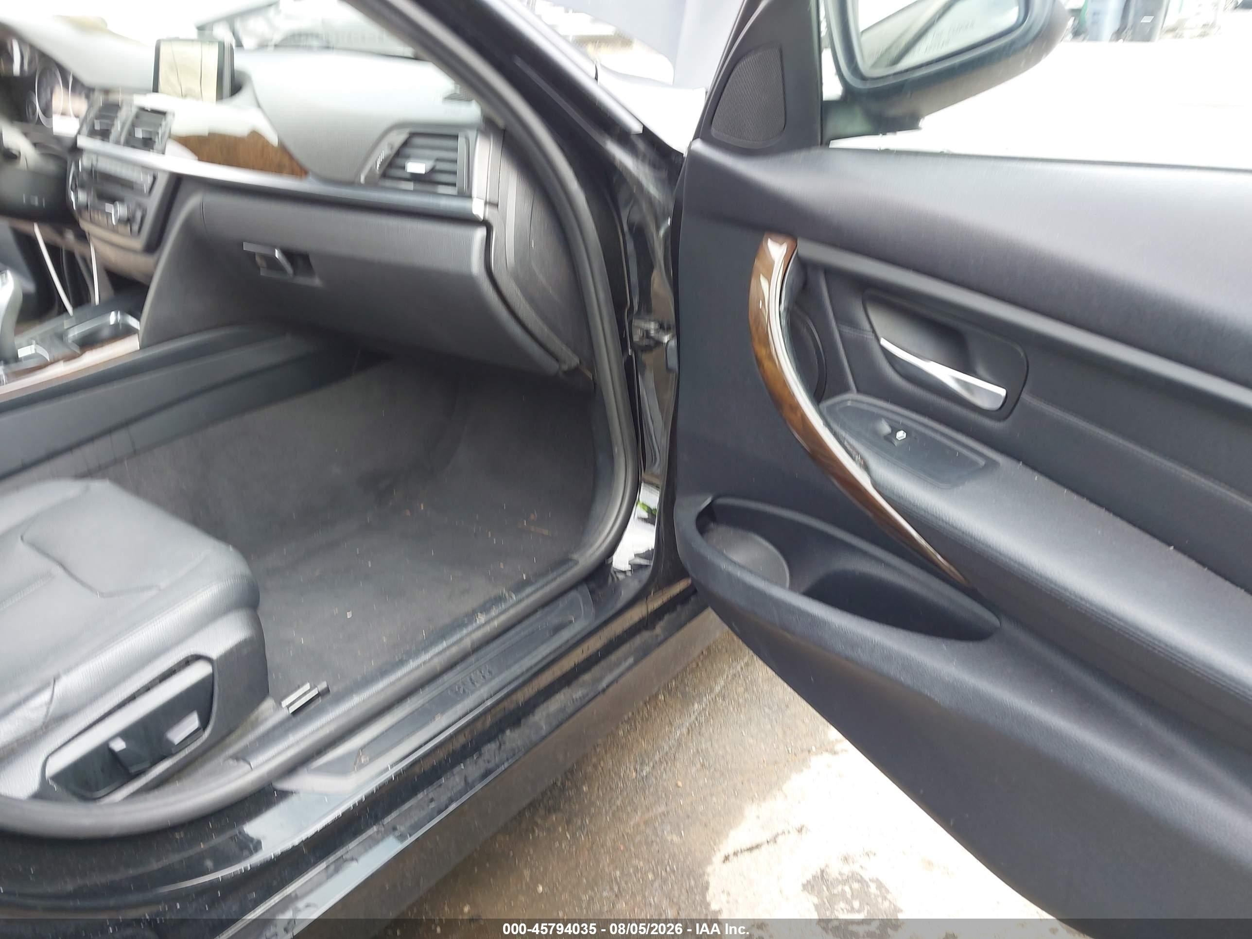 2015 Bmw 328i   Black vin: WBA3A5C59FF609427