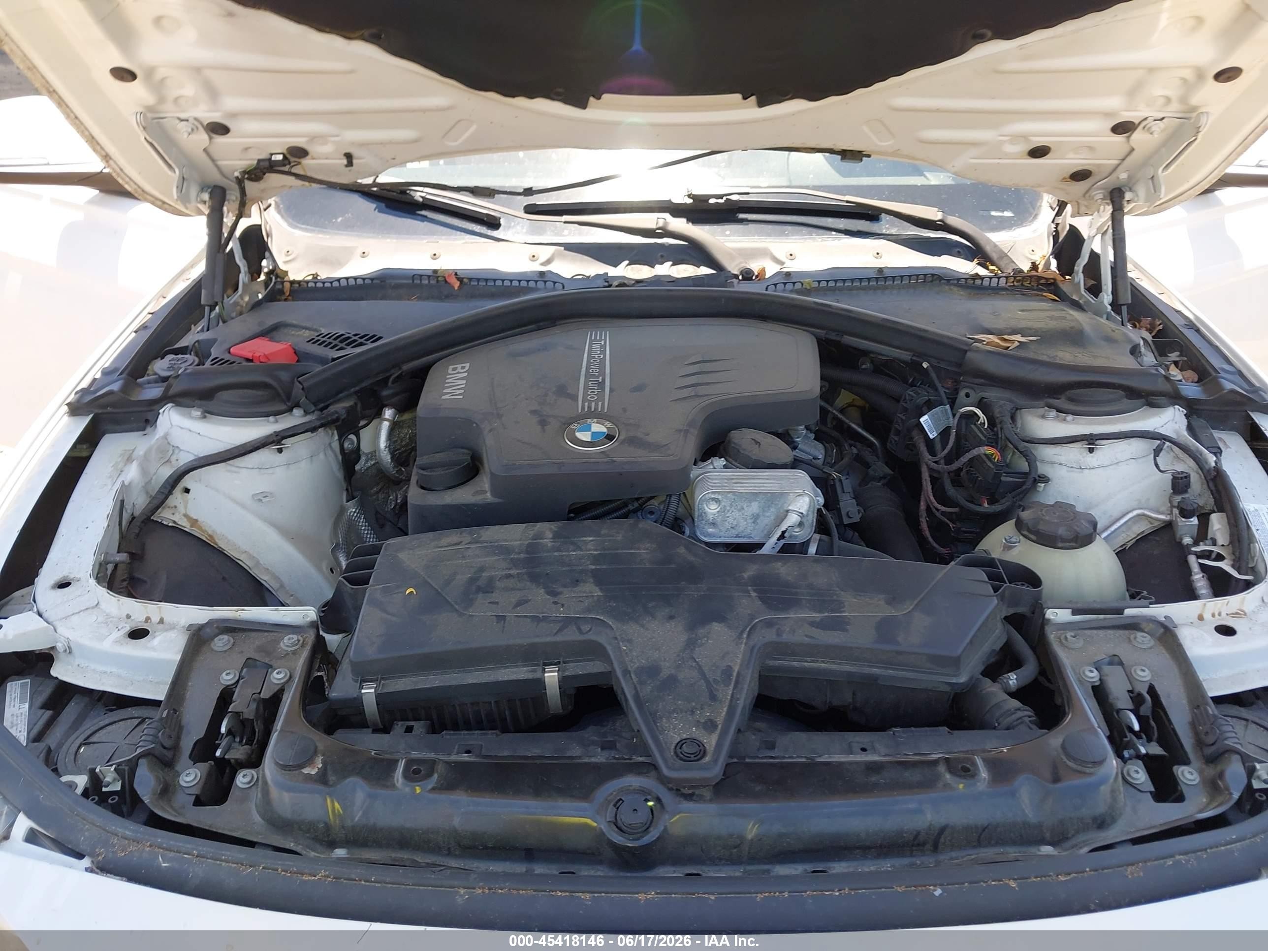 2012 Bmw 328i   Белый vin: WBA3A5C5XCF347316