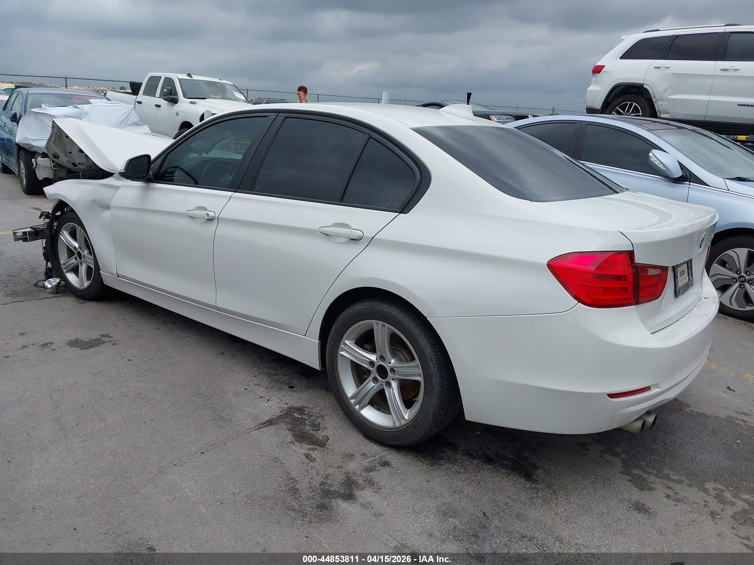 2013 Bmw 328i   White vin: WBA3A5C5XDF354025