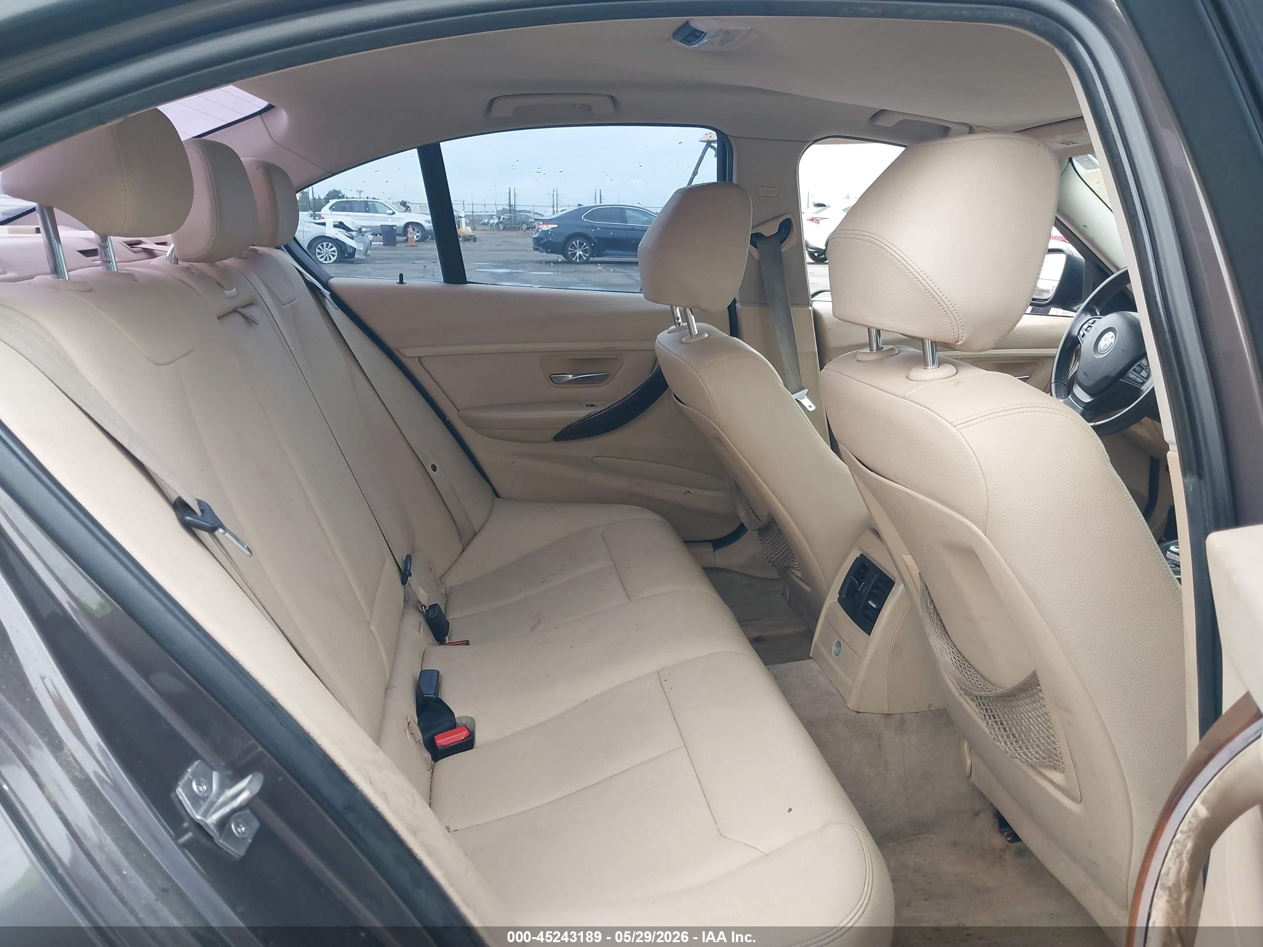 2013 Bmw 328i   Beige vin: WBA3A5C5XDF354896