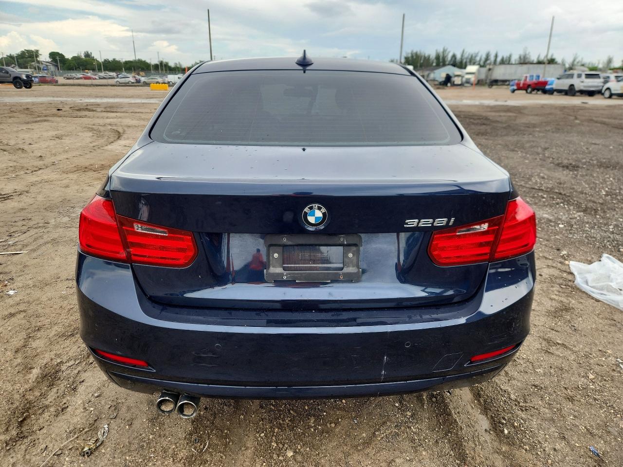 2014 Bmw 328 I Blue vin: WBA3A5G50ENP33729