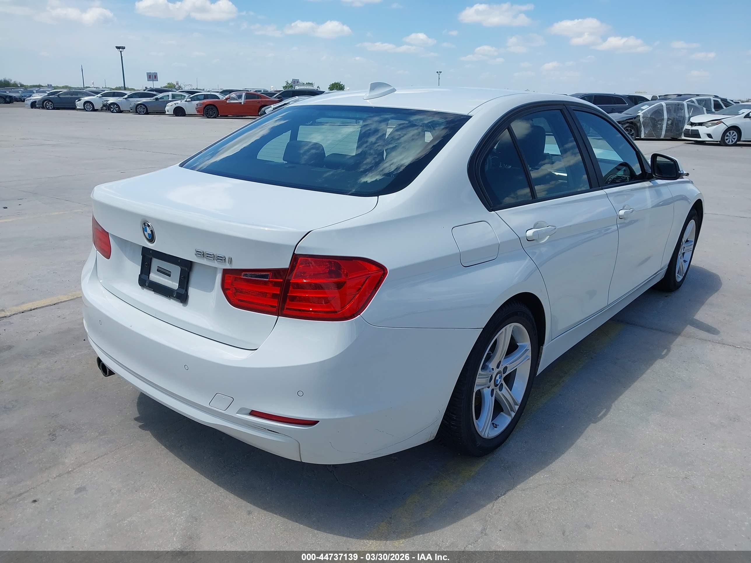 2015 Bmw 328i White vin: WBA3A5G50FNS83906