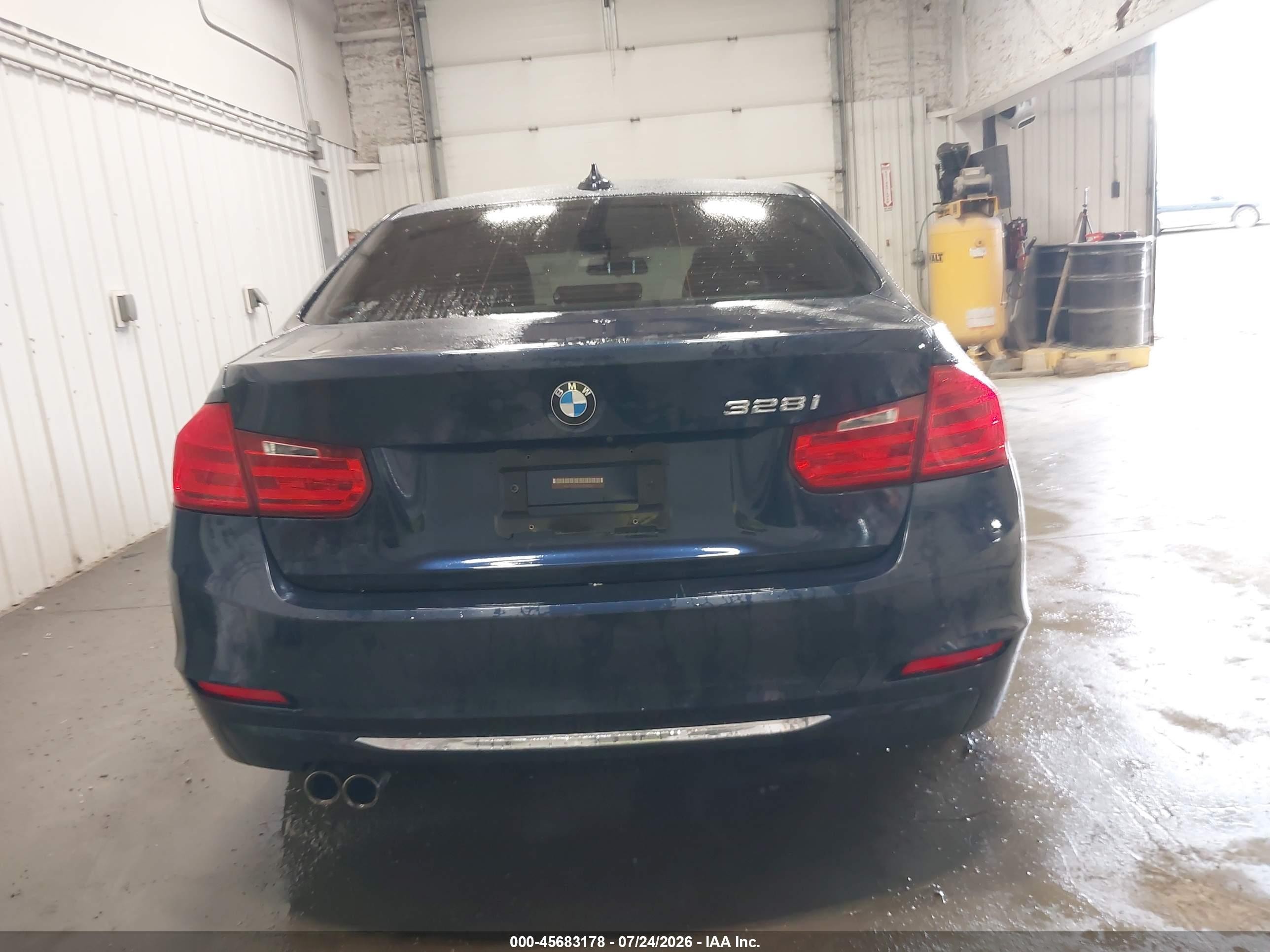 2015 Bmw 328i   Blue vin: WBA3A5G50FNS88572