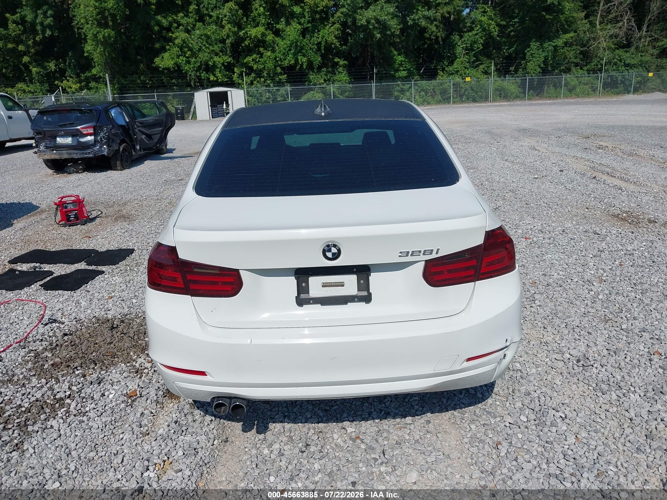 2013 Bmw 328i   White vin: WBA3A5G51DNP21247