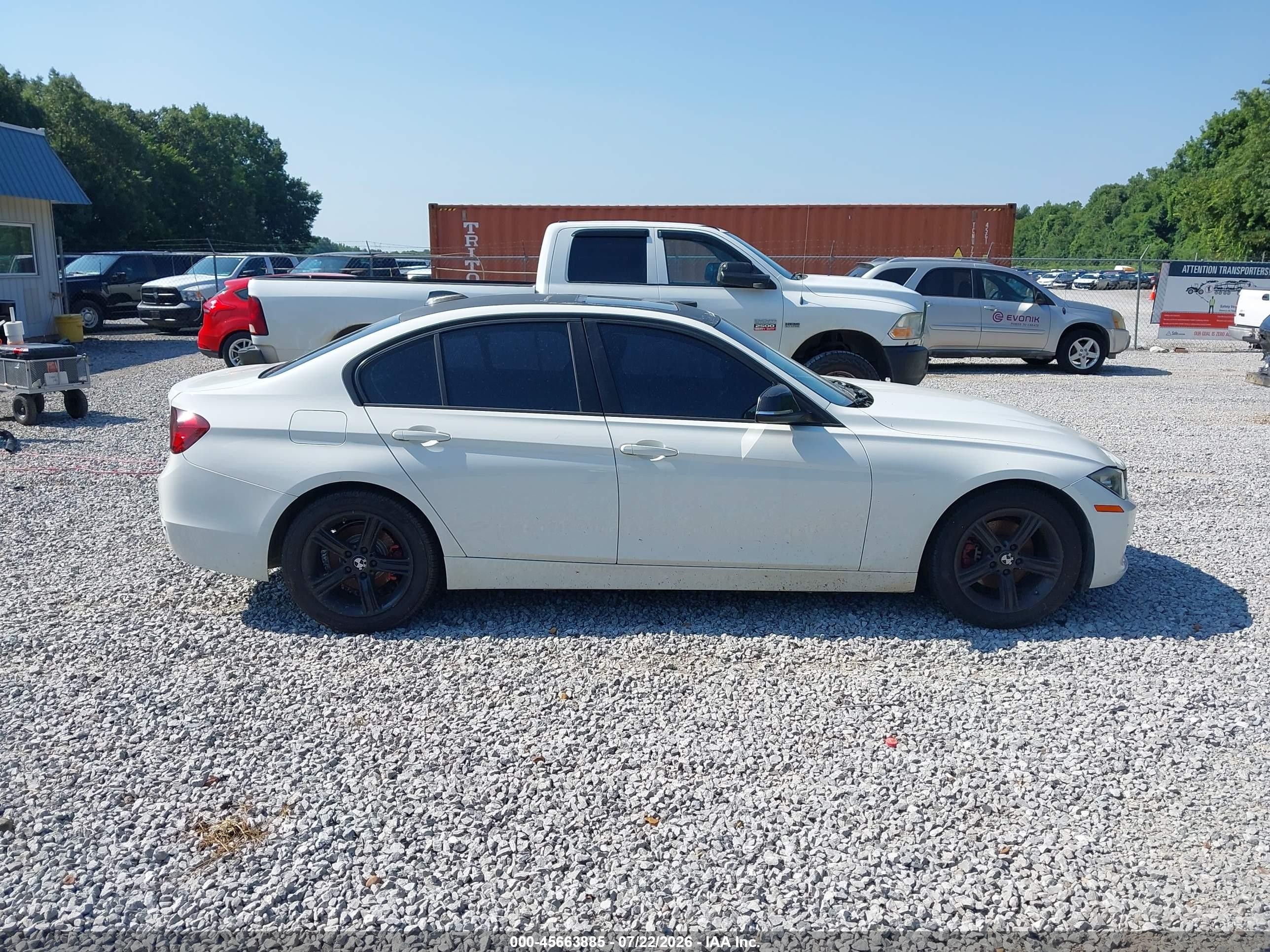 2013 Bmw 328i   White vin: WBA3A5G51DNP21247
