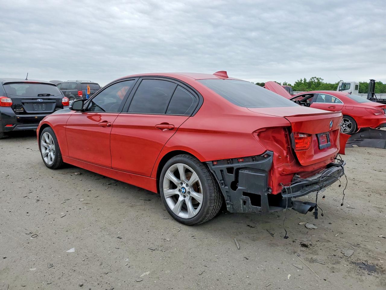2015 Bmw 328 I Red vin: WBA3A5G52FNS84118