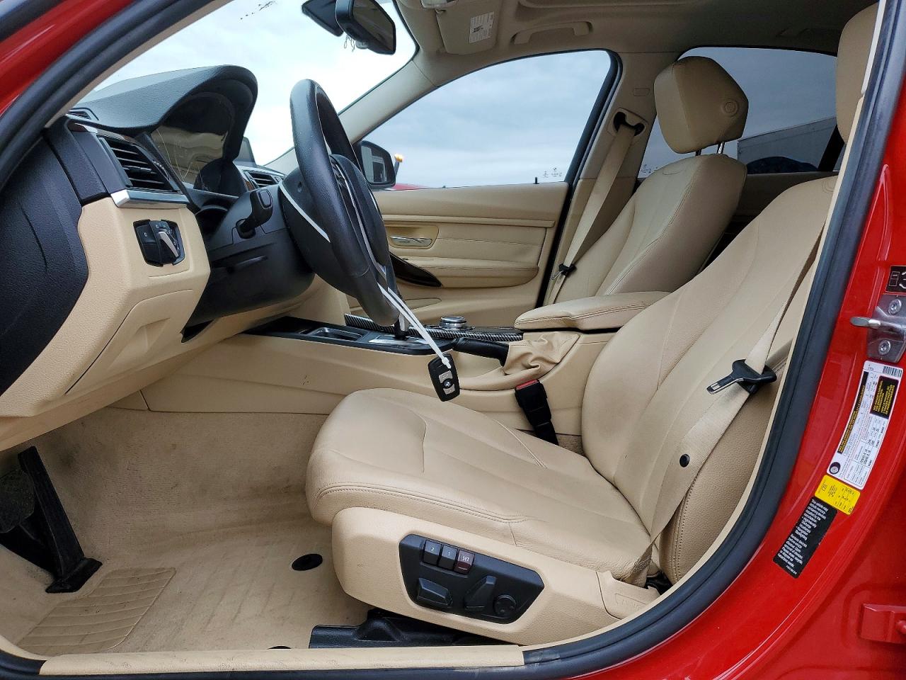 2015 Bmw 328 I Red vin: WBA3A5G52FNS84118