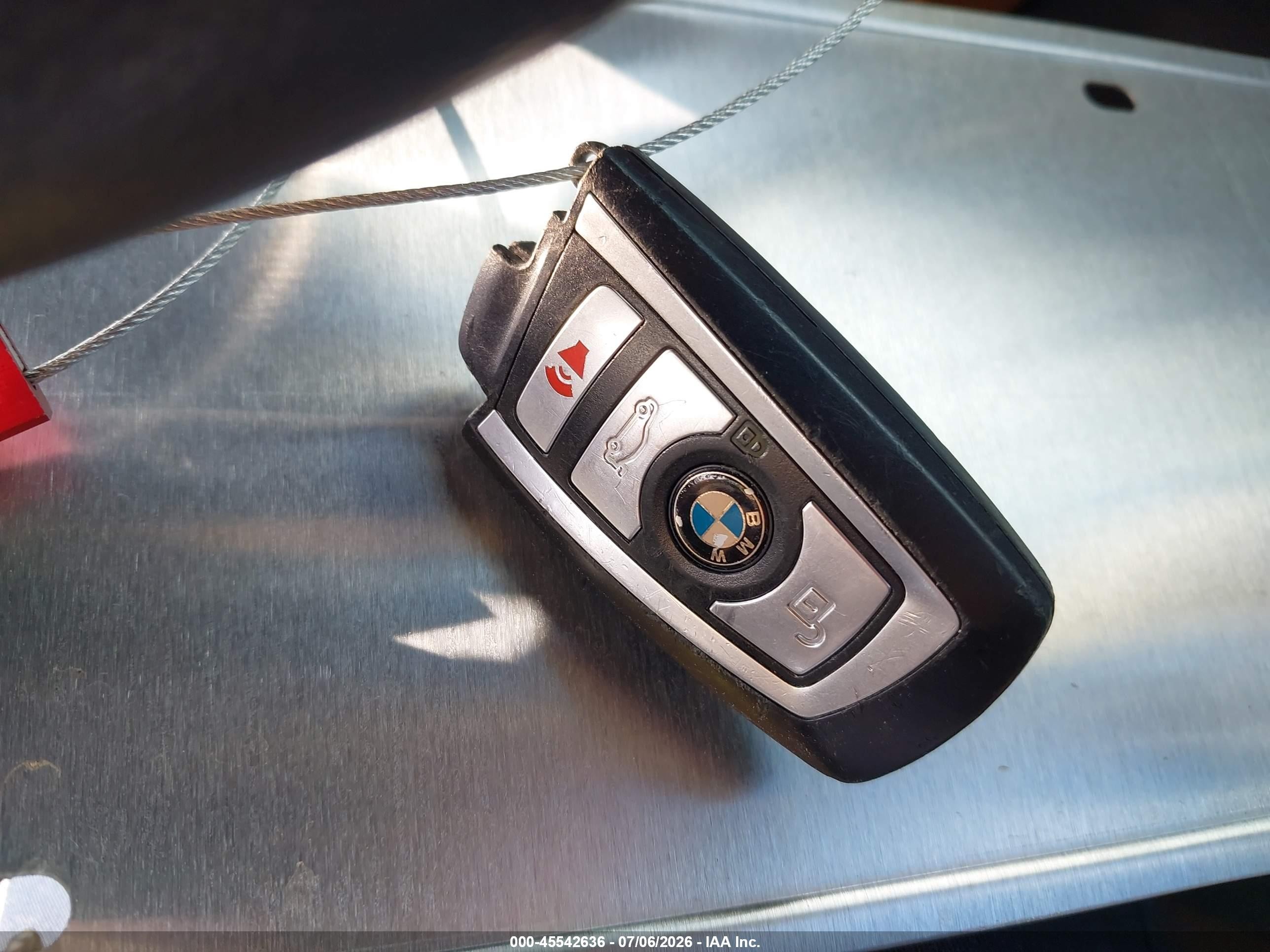 2014 Bmw 328i   White vin: WBA3A5G53ENP28072