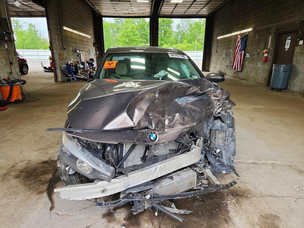 2015 Bmw 328 I Коричневый vin: WBA3A5G53FNP34813