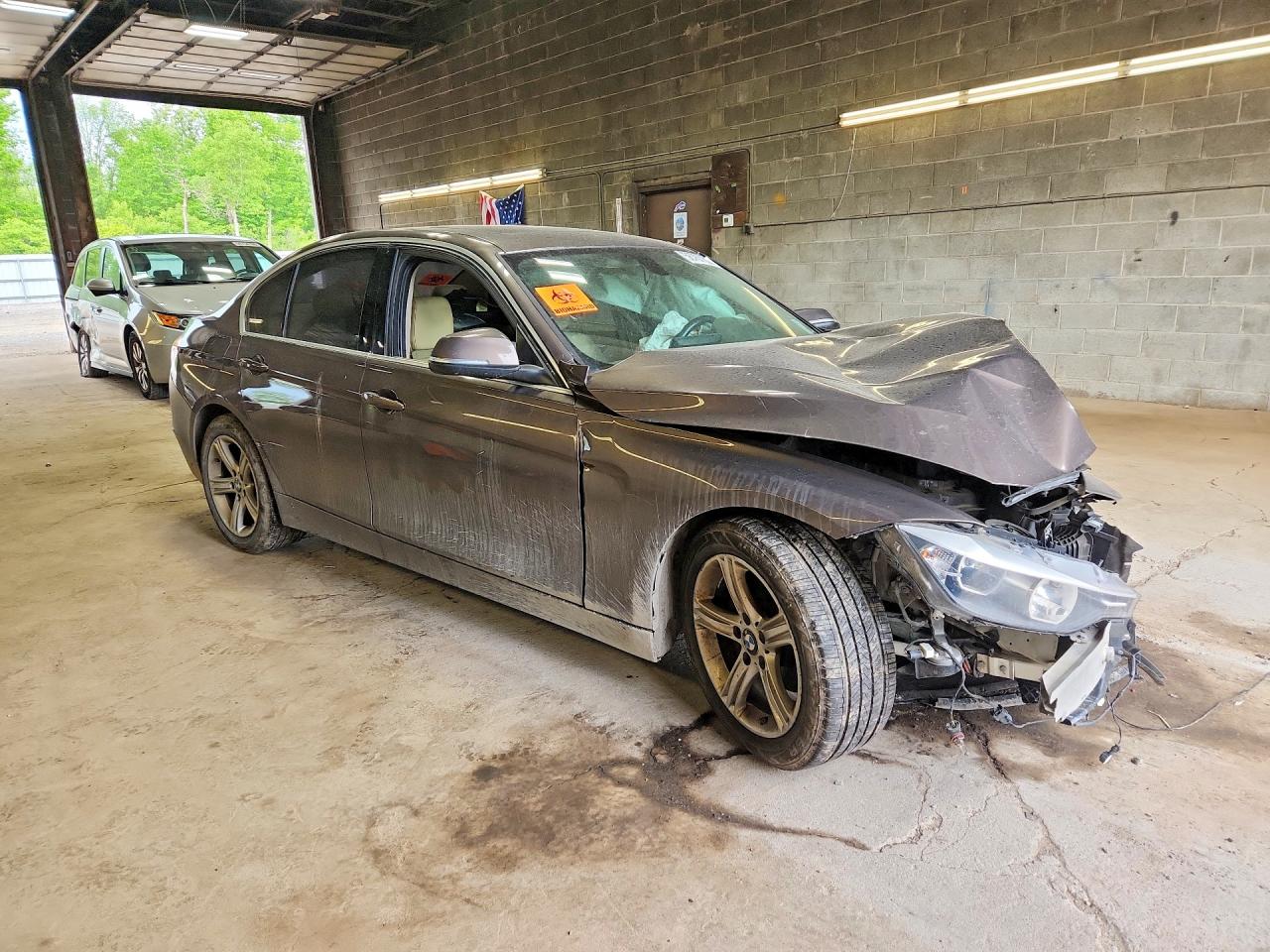 2015 Bmw 328 I Коричневый vin: WBA3A5G53FNP34813