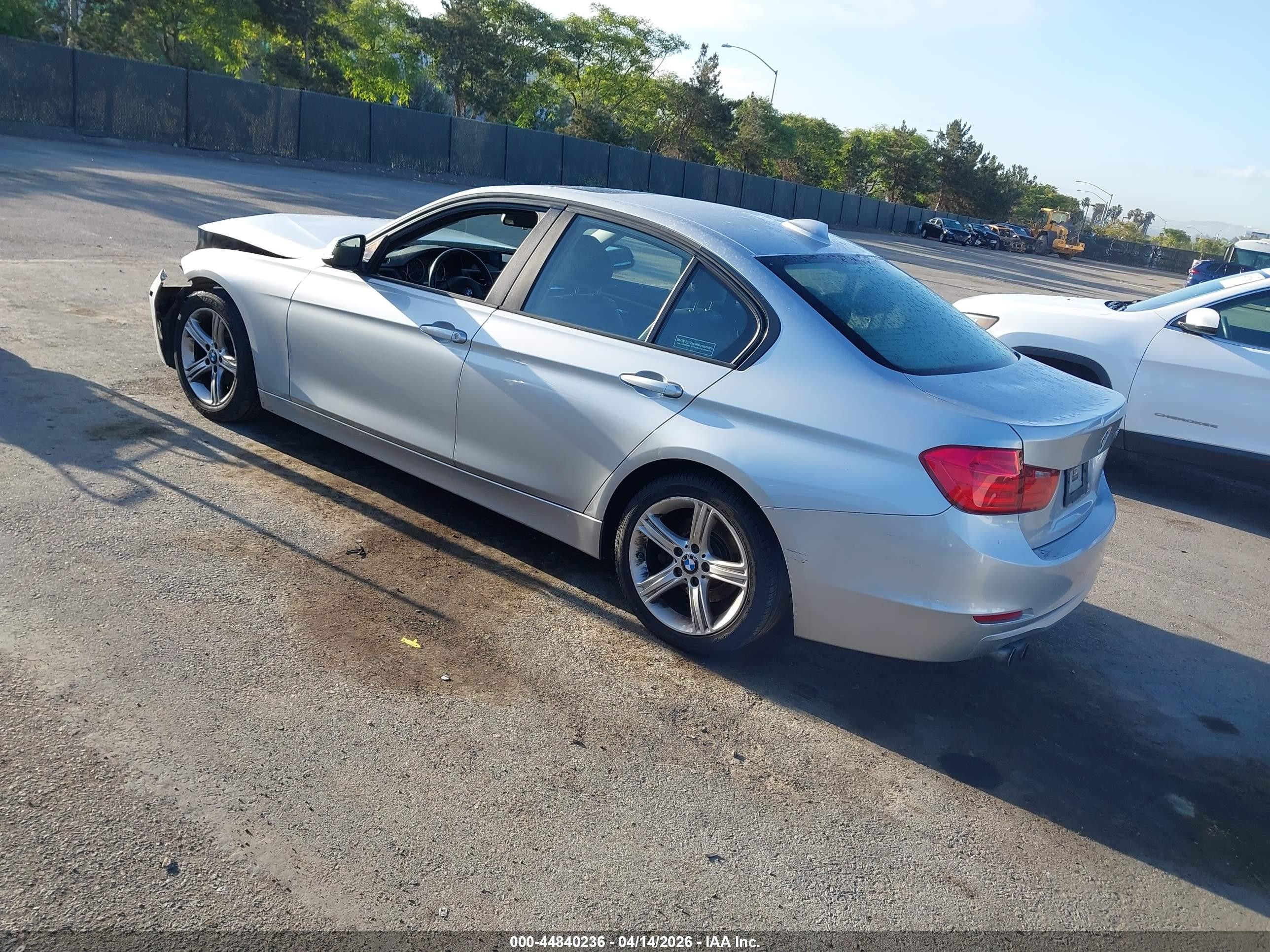 2013 Bmw 328i   Silver vin: WBA3A5G54DNP26409