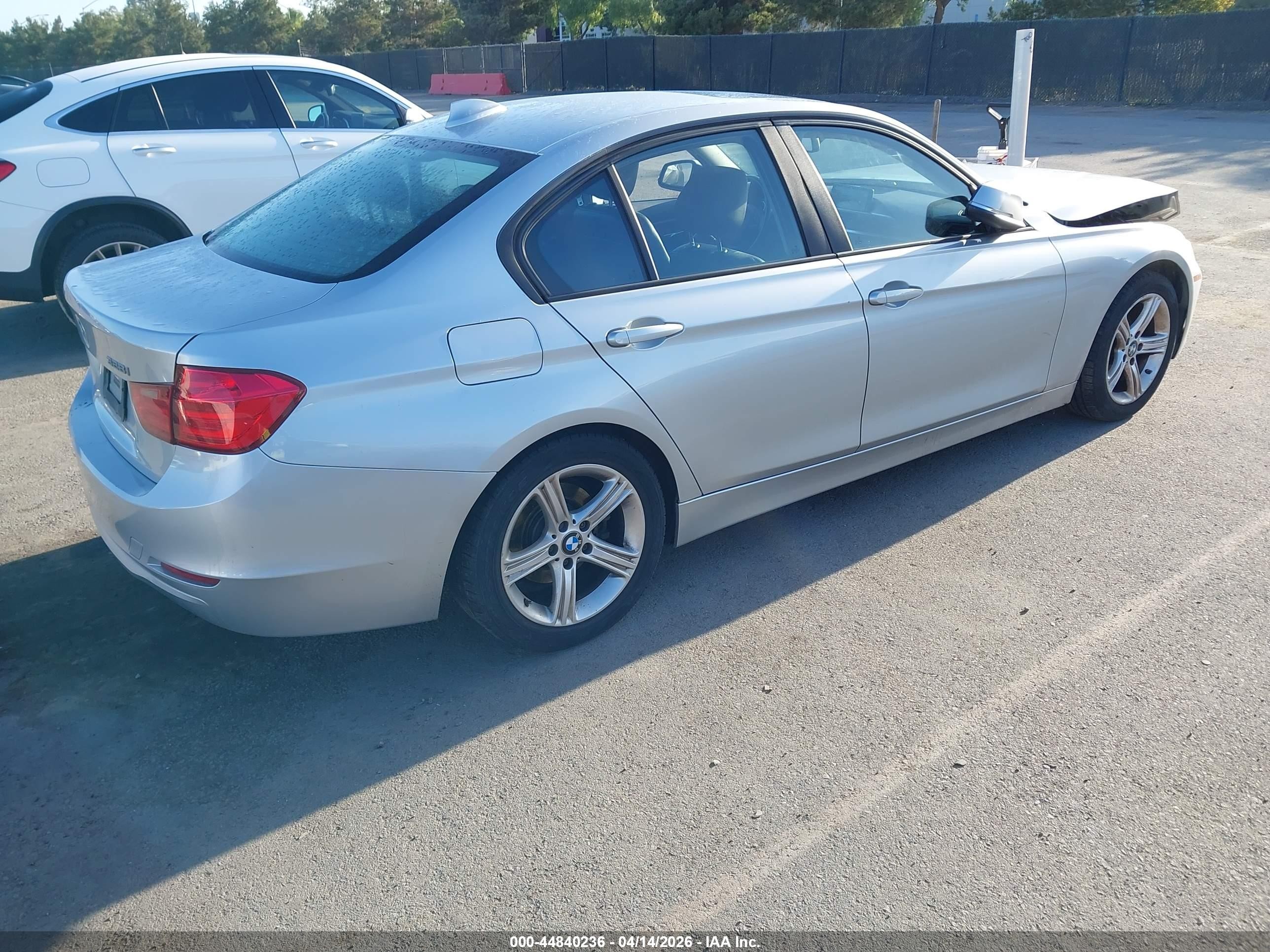 2013 Bmw 328i   Silver vin: WBA3A5G54DNP26409