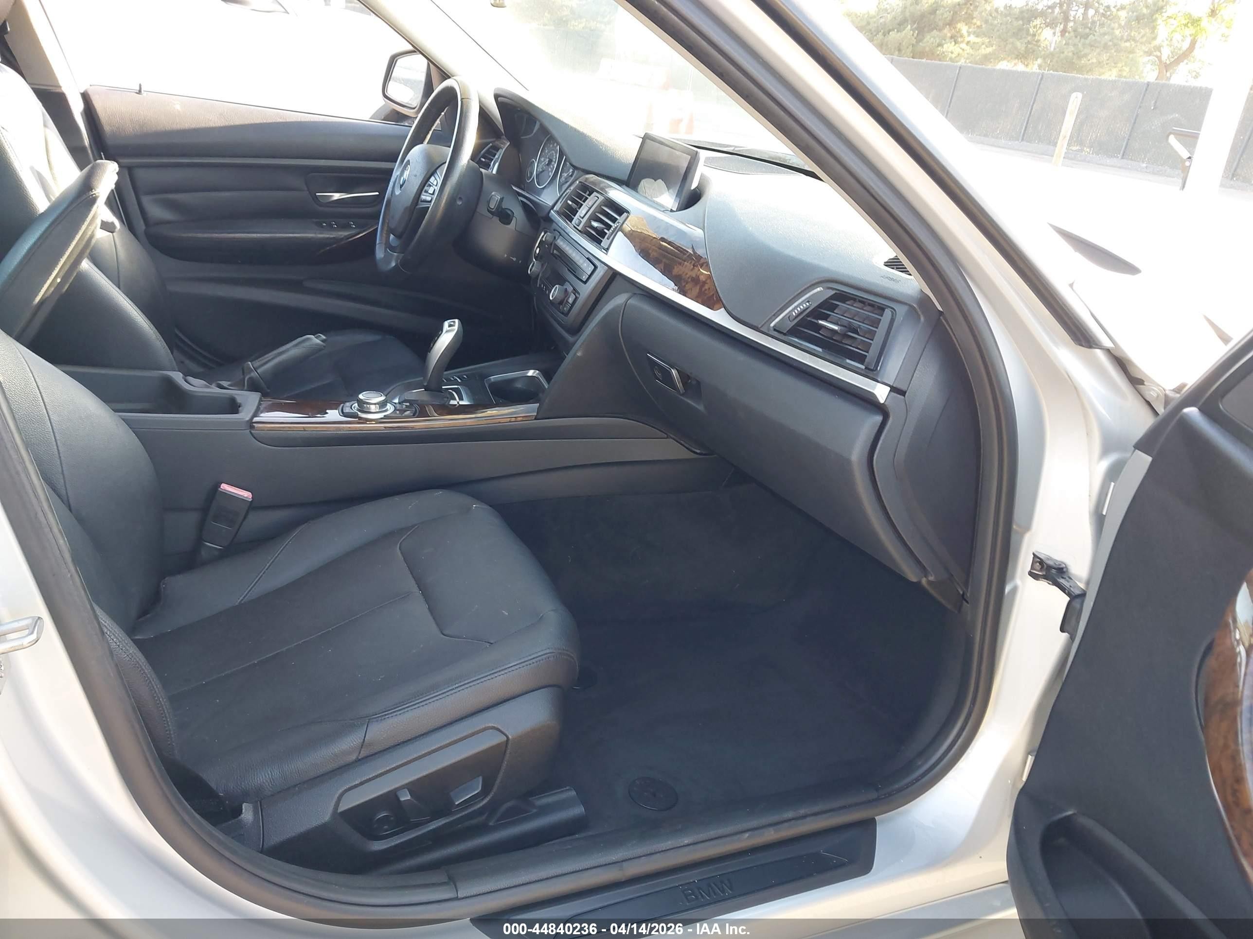 2013 Bmw 328i   Silver vin: WBA3A5G54DNP26409