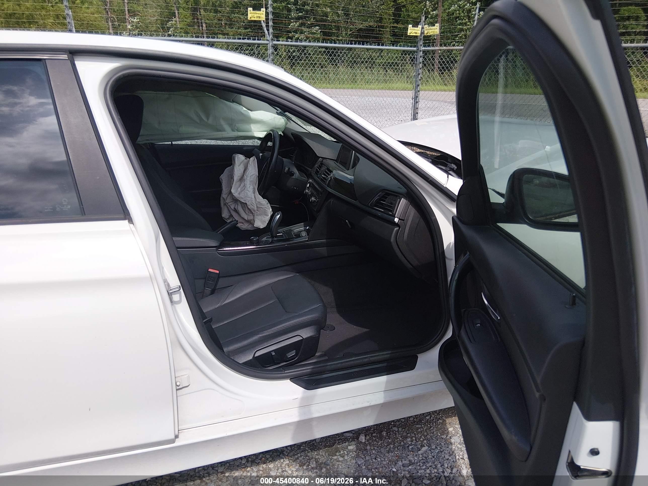 2015 Bmw 328i   White vin: WBA3A5G54FNS87621