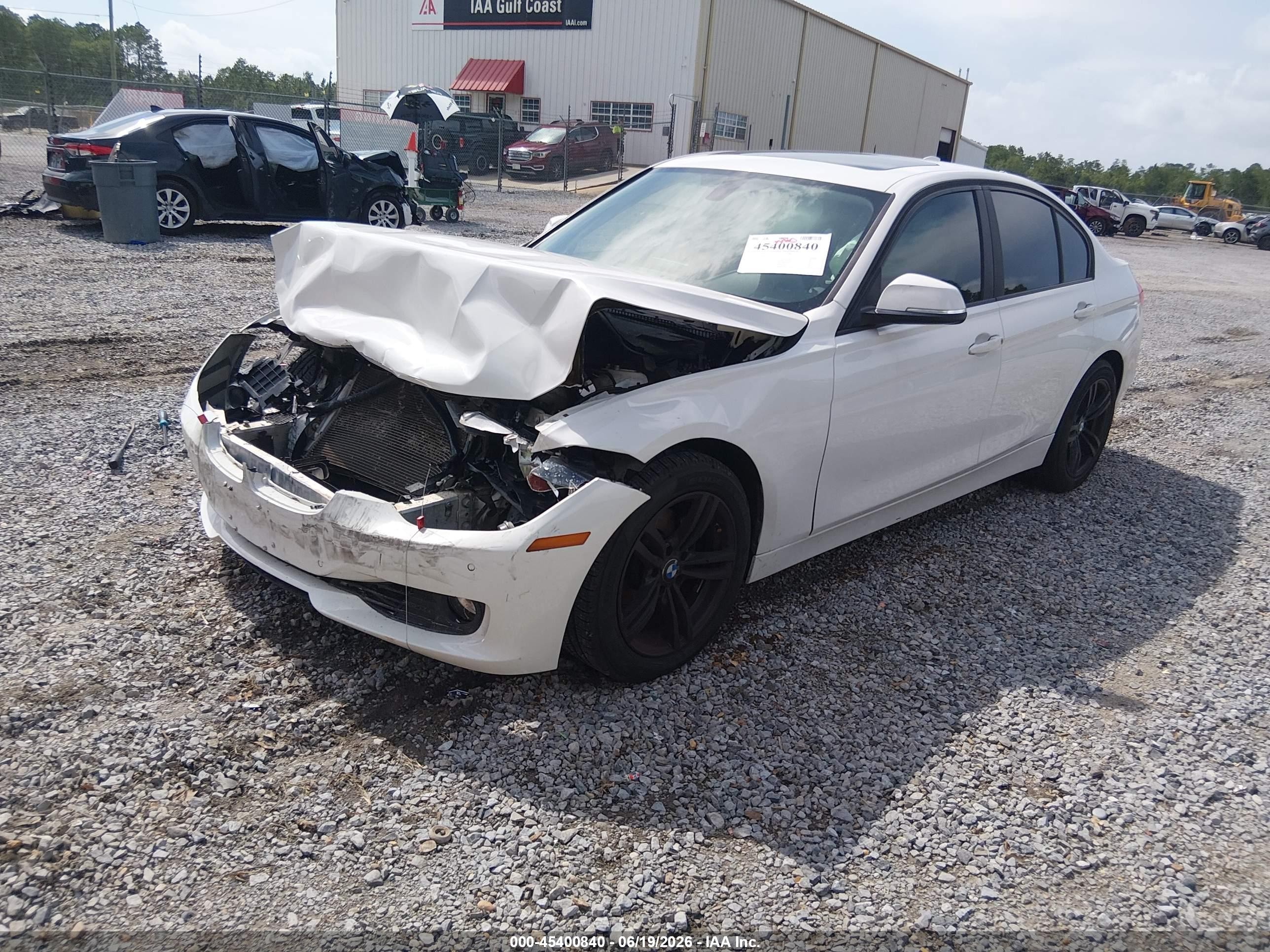 2015 Bmw 328i   White vin: WBA3A5G54FNS87621