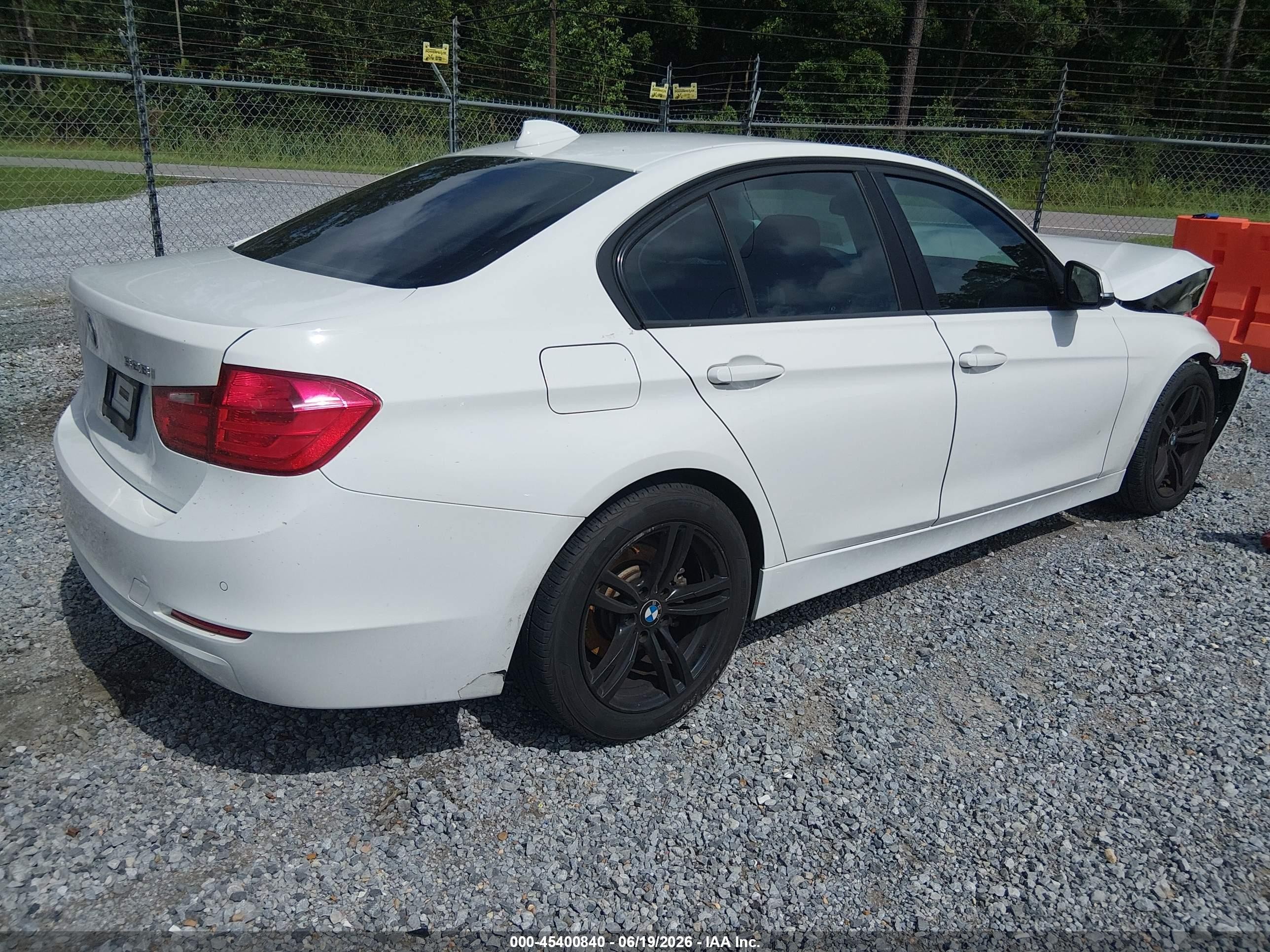 2015 Bmw 328i   White vin: WBA3A5G54FNS87621