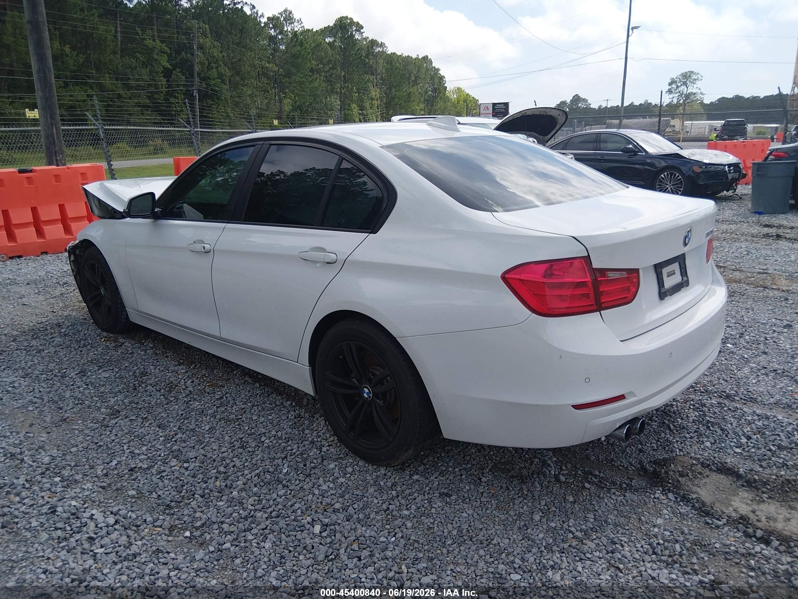 2015 Bmw 328i   White vin: WBA3A5G54FNS87621