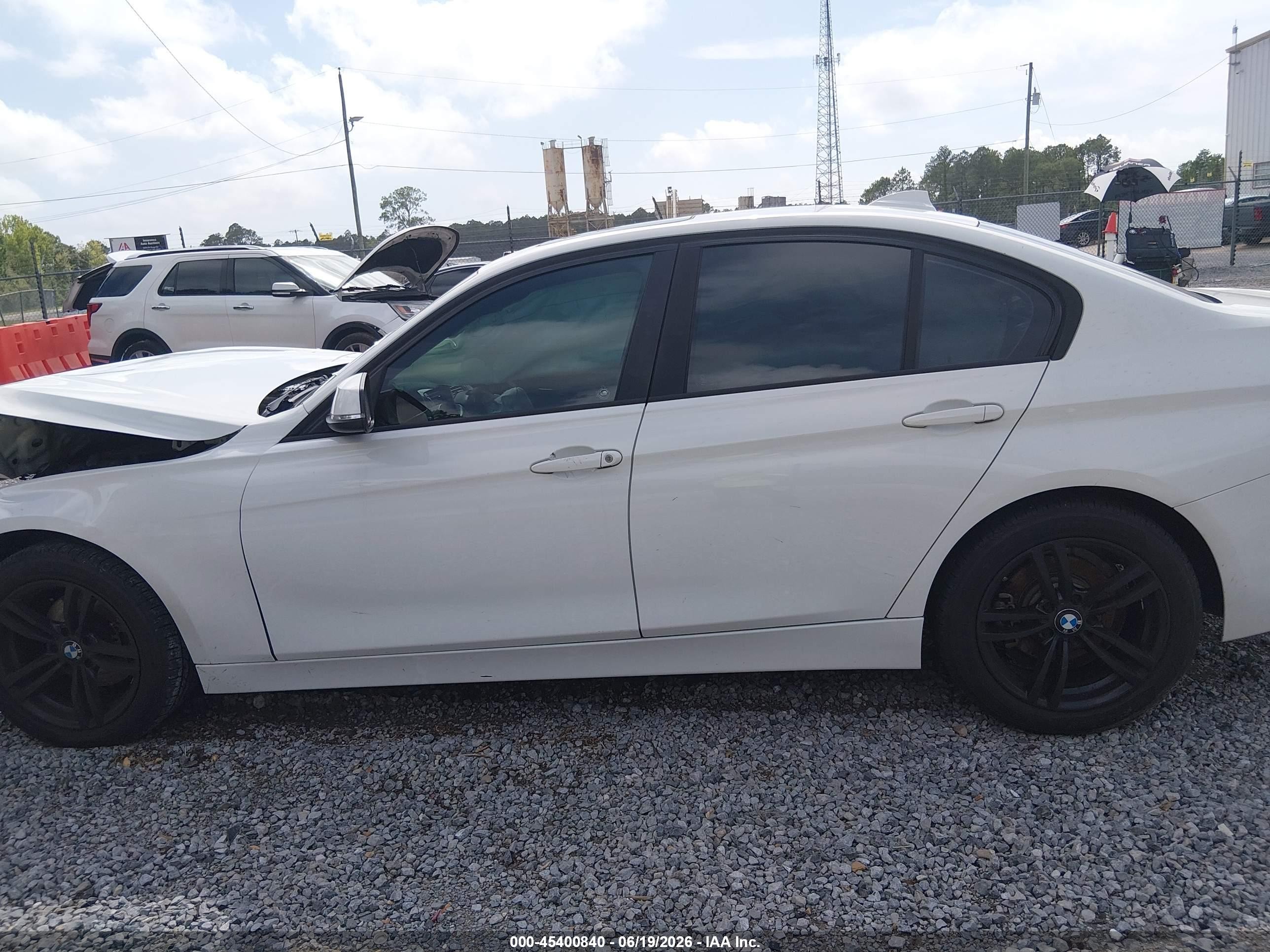 2015 Bmw 328i   White vin: WBA3A5G54FNS87621