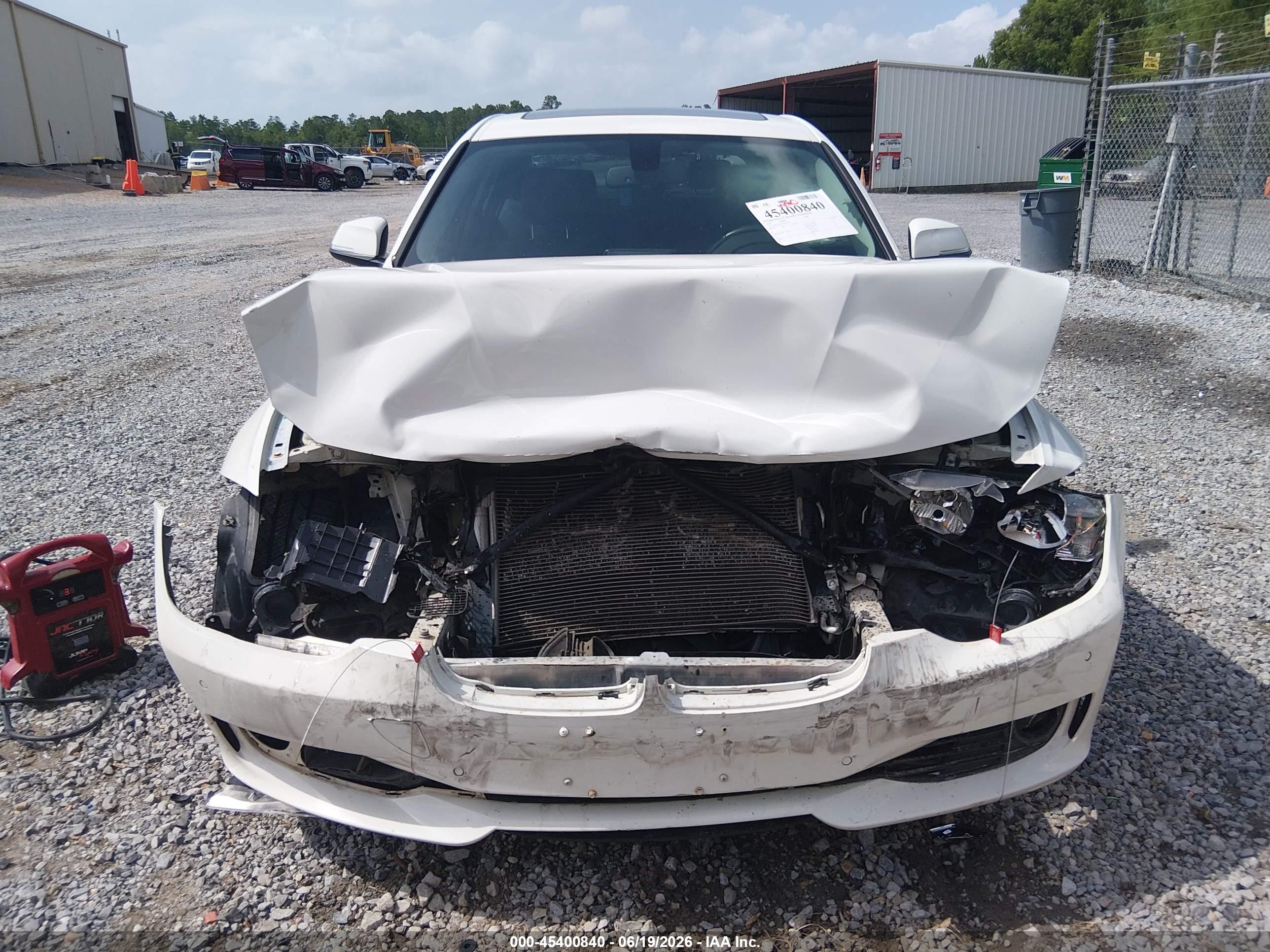 2015 Bmw 328i   White vin: WBA3A5G54FNS87621