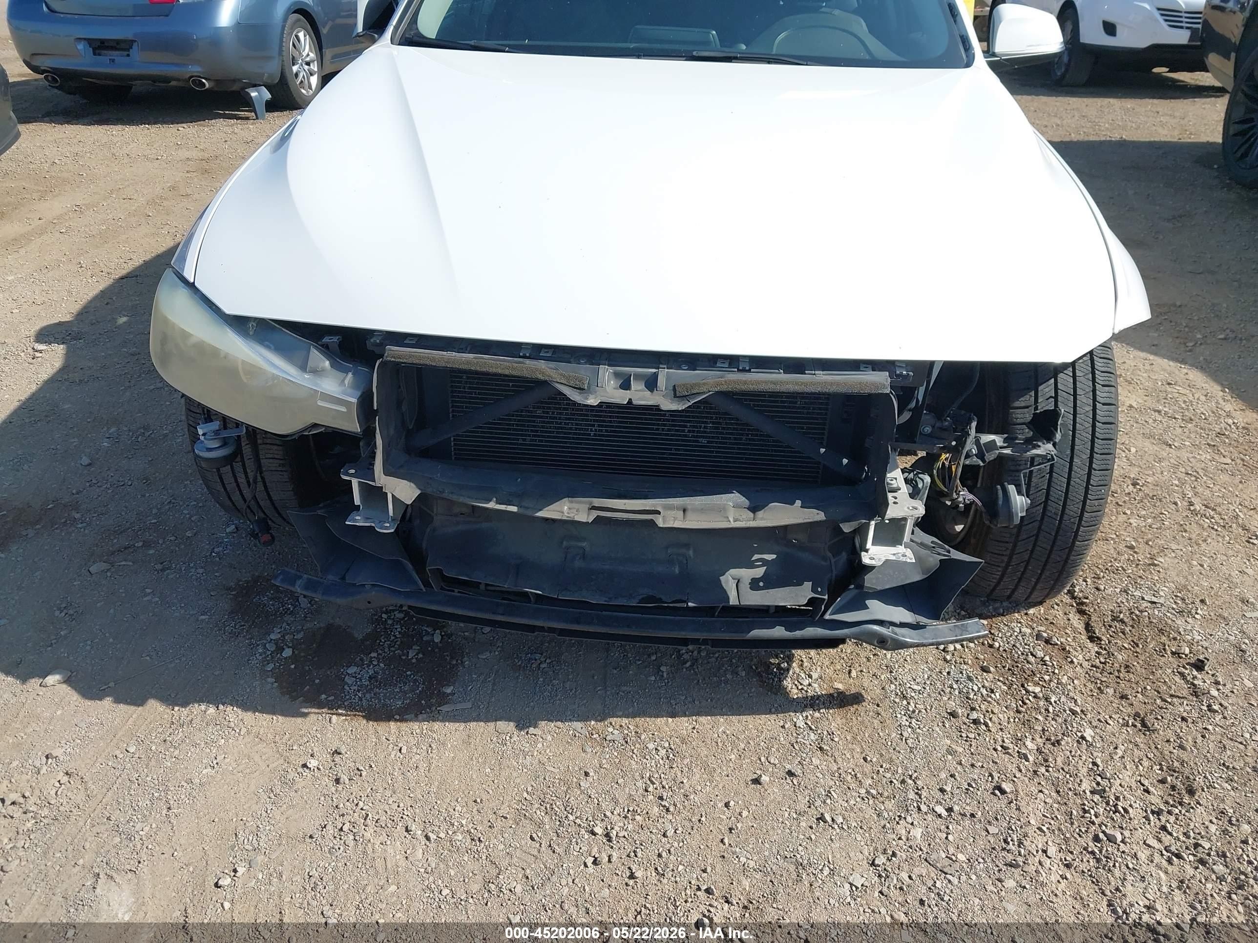 2015 Bmw 328i   White vin: WBA3A5G54FNS90938