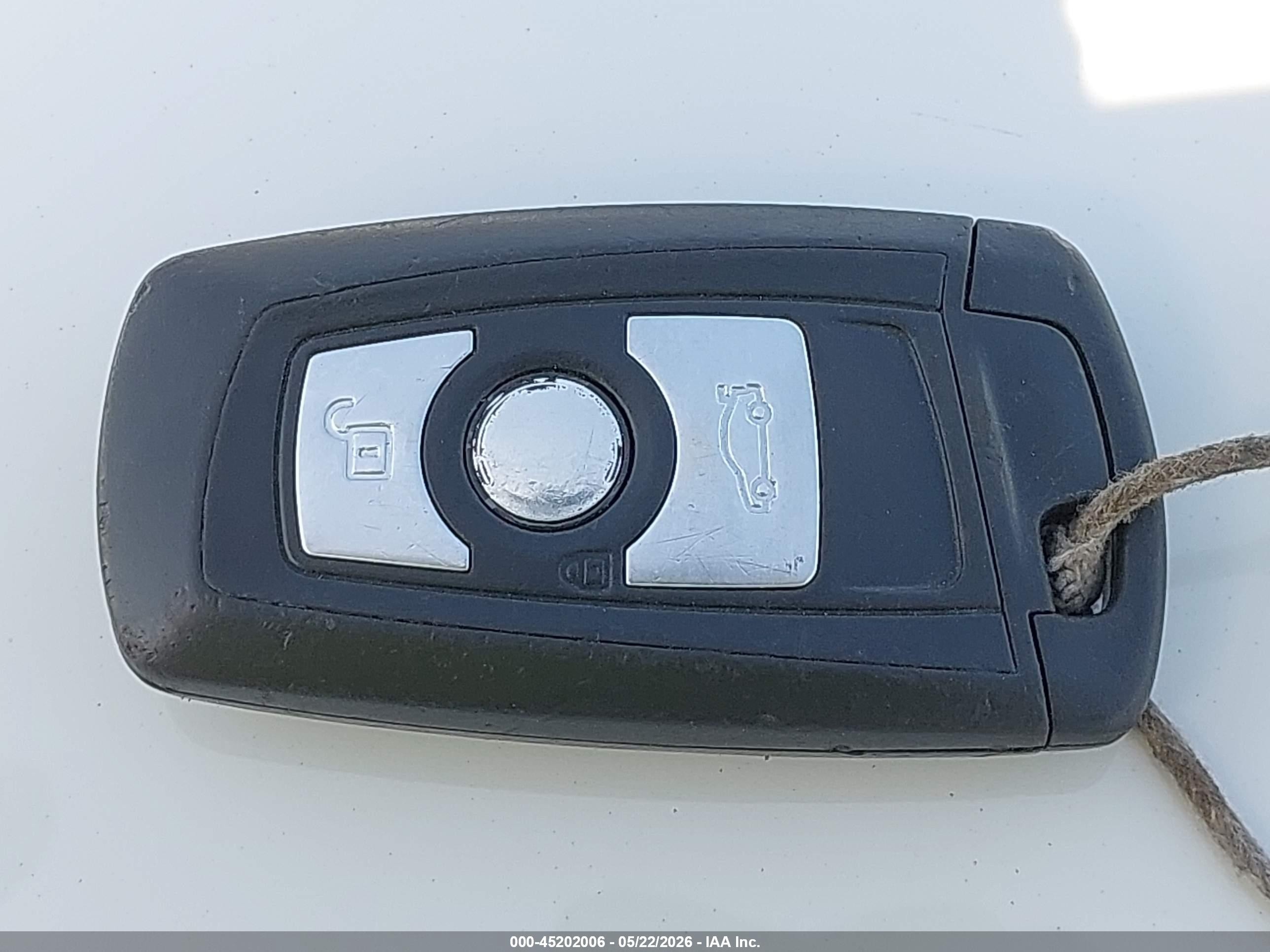 2015 Bmw 328i   White vin: WBA3A5G54FNS90938