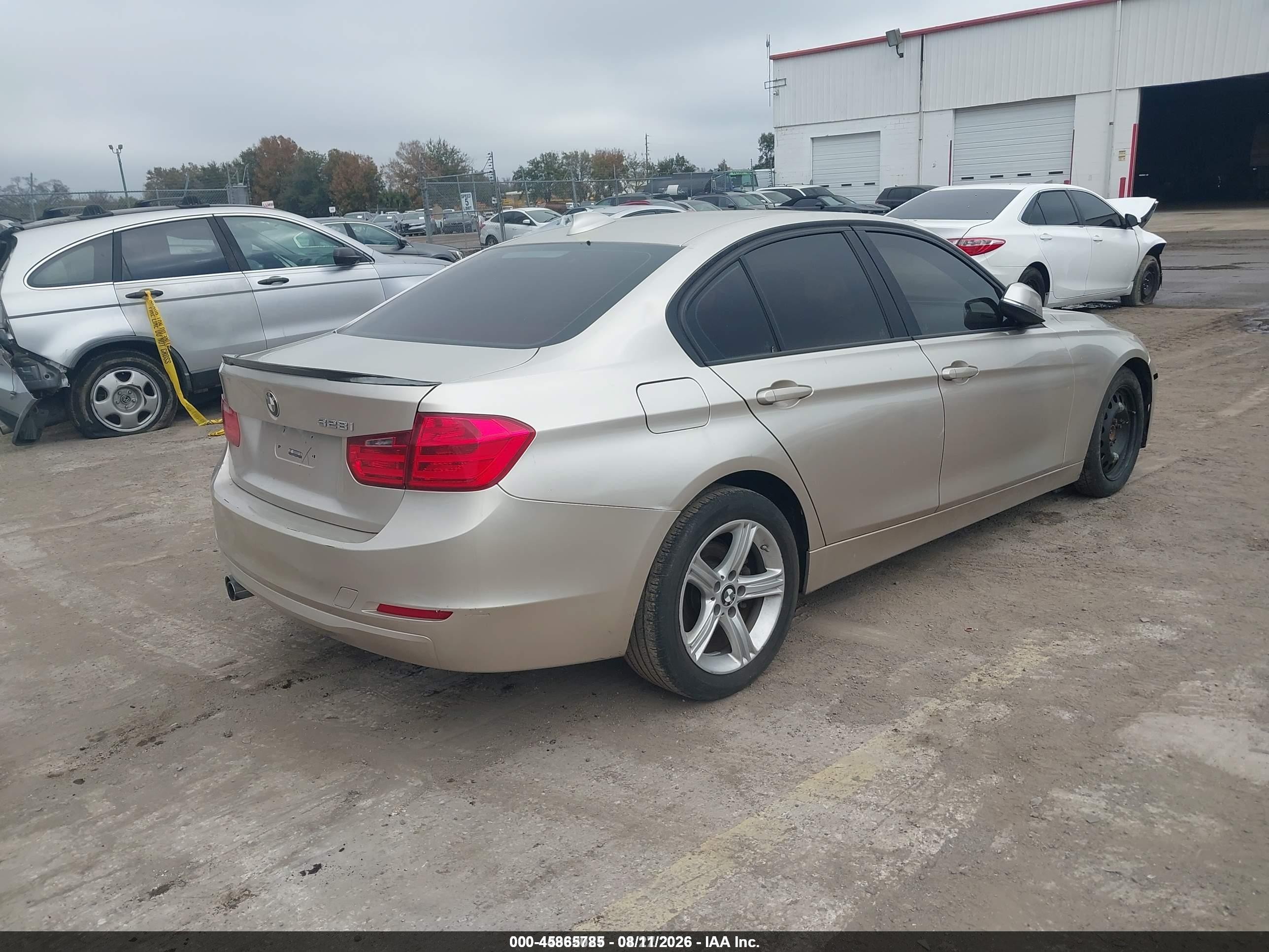 2013 Bmw 328i   Gold vin: WBA3A5G55DNP21302