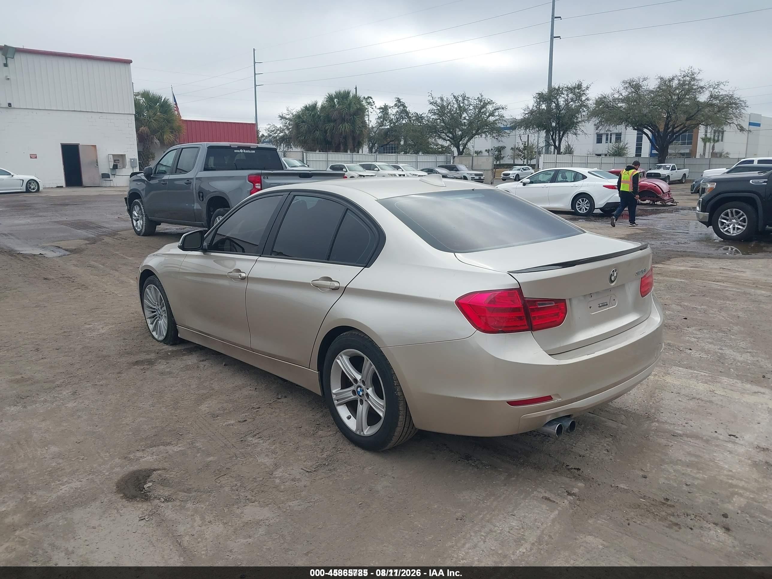 2013 Bmw 328i   Gold vin: WBA3A5G55DNP21302