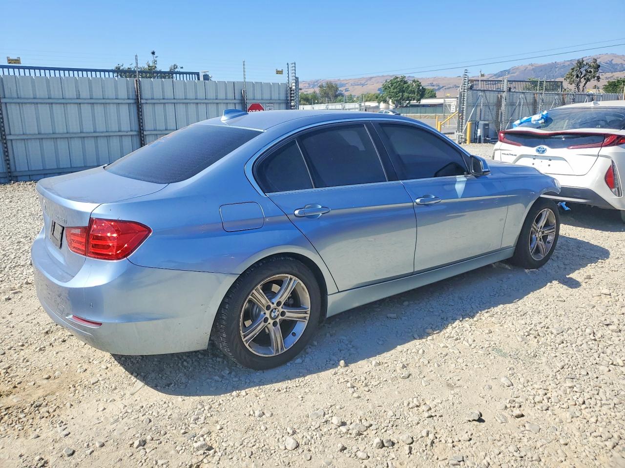 2015 Bmw 328 I Синий vin: WBA3A5G55FNS82136