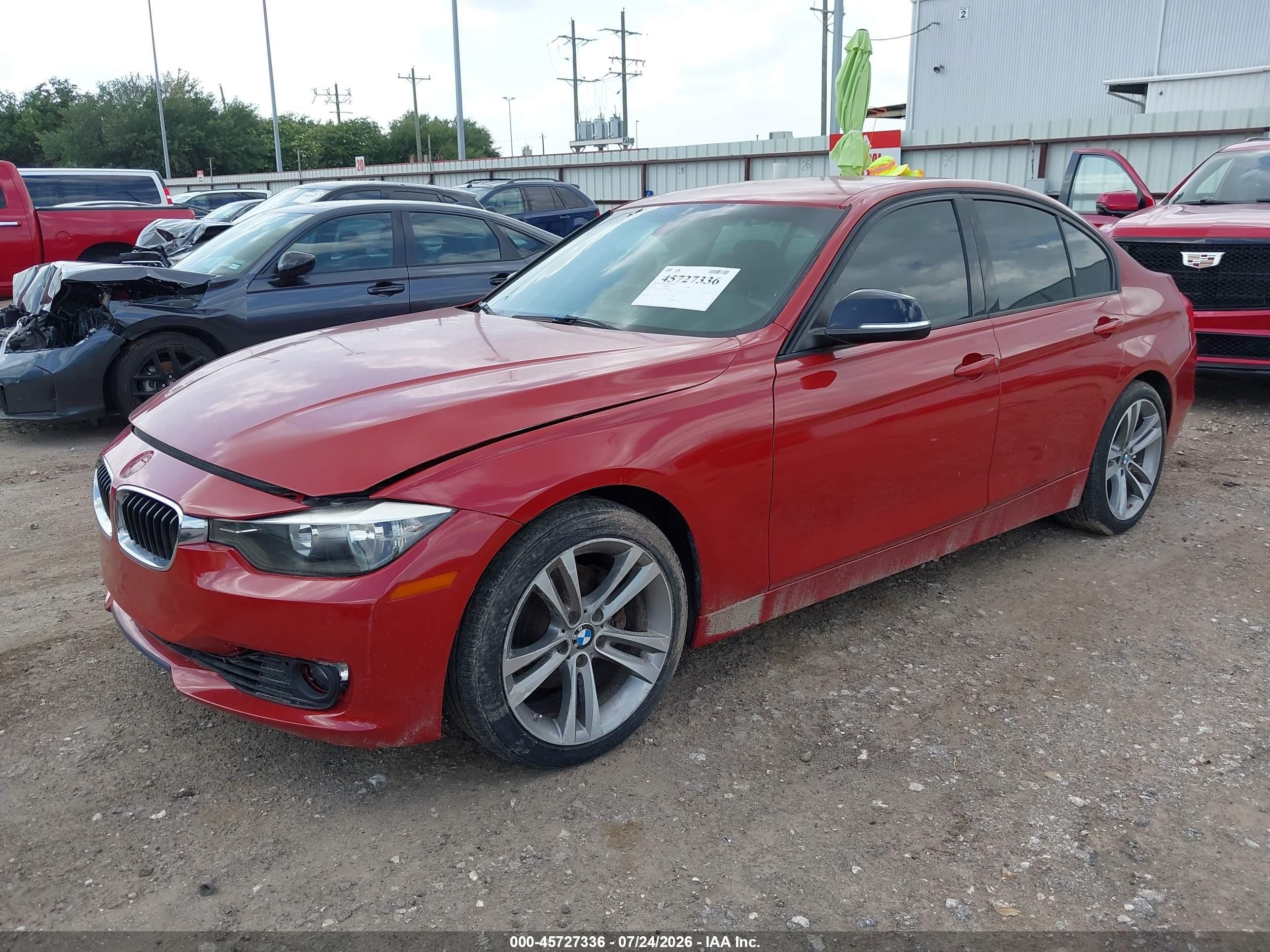 2015 Bmw 328i   Красный vin: WBA3A5G55FNS91841