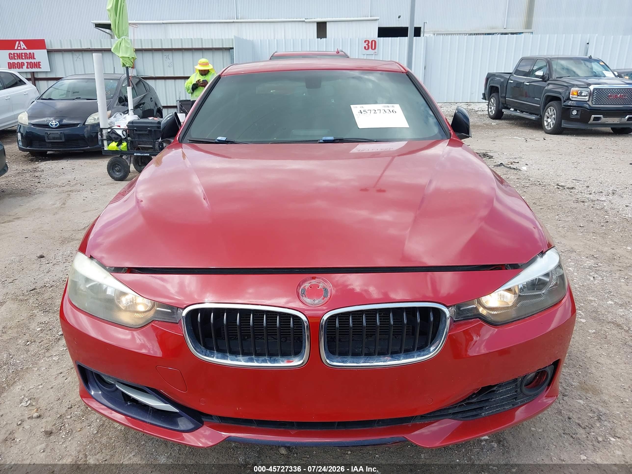 2015 Bmw 328i   Красный vin: WBA3A5G55FNS91841
