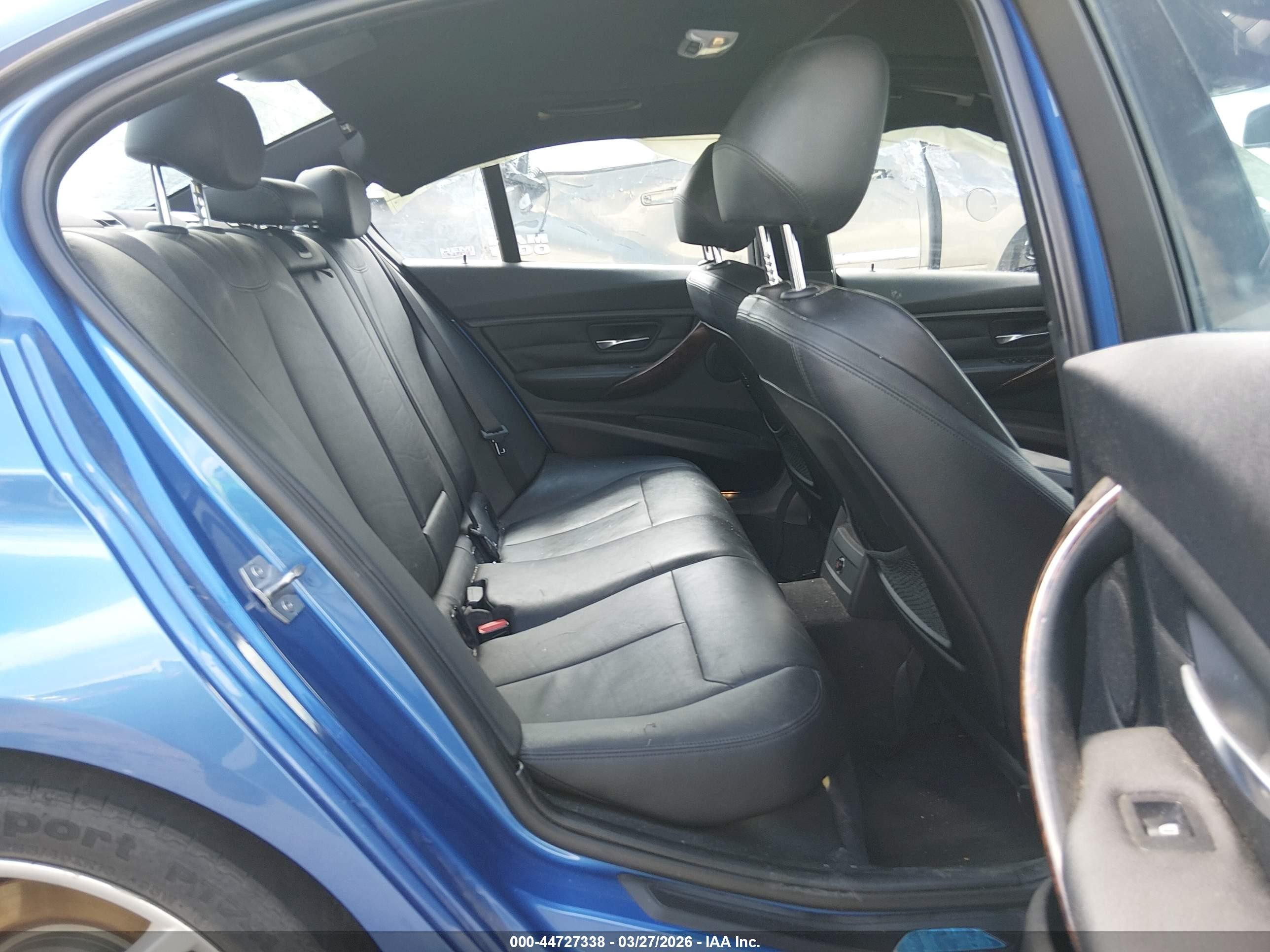 2014 Bmw 328i   Blue vin: WBA3A5G57ENP27524
