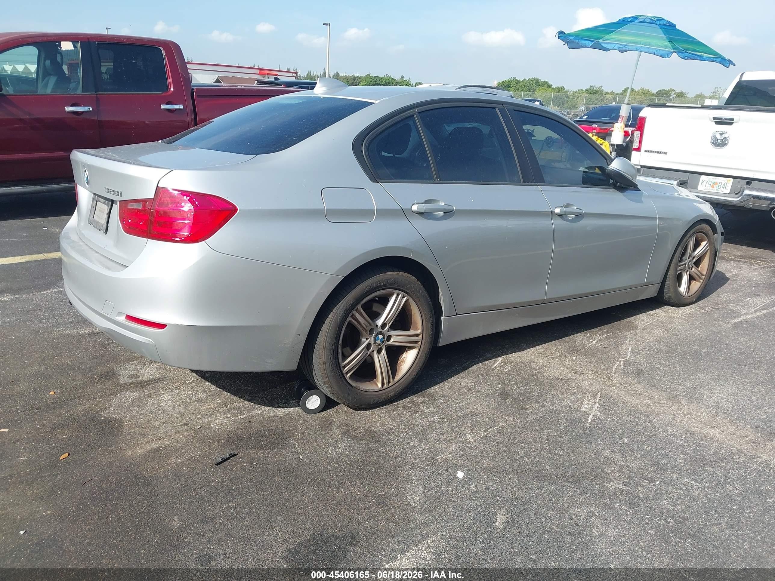 2014 Bmw 328i   Silver vin: WBA3A5G57ENP29774