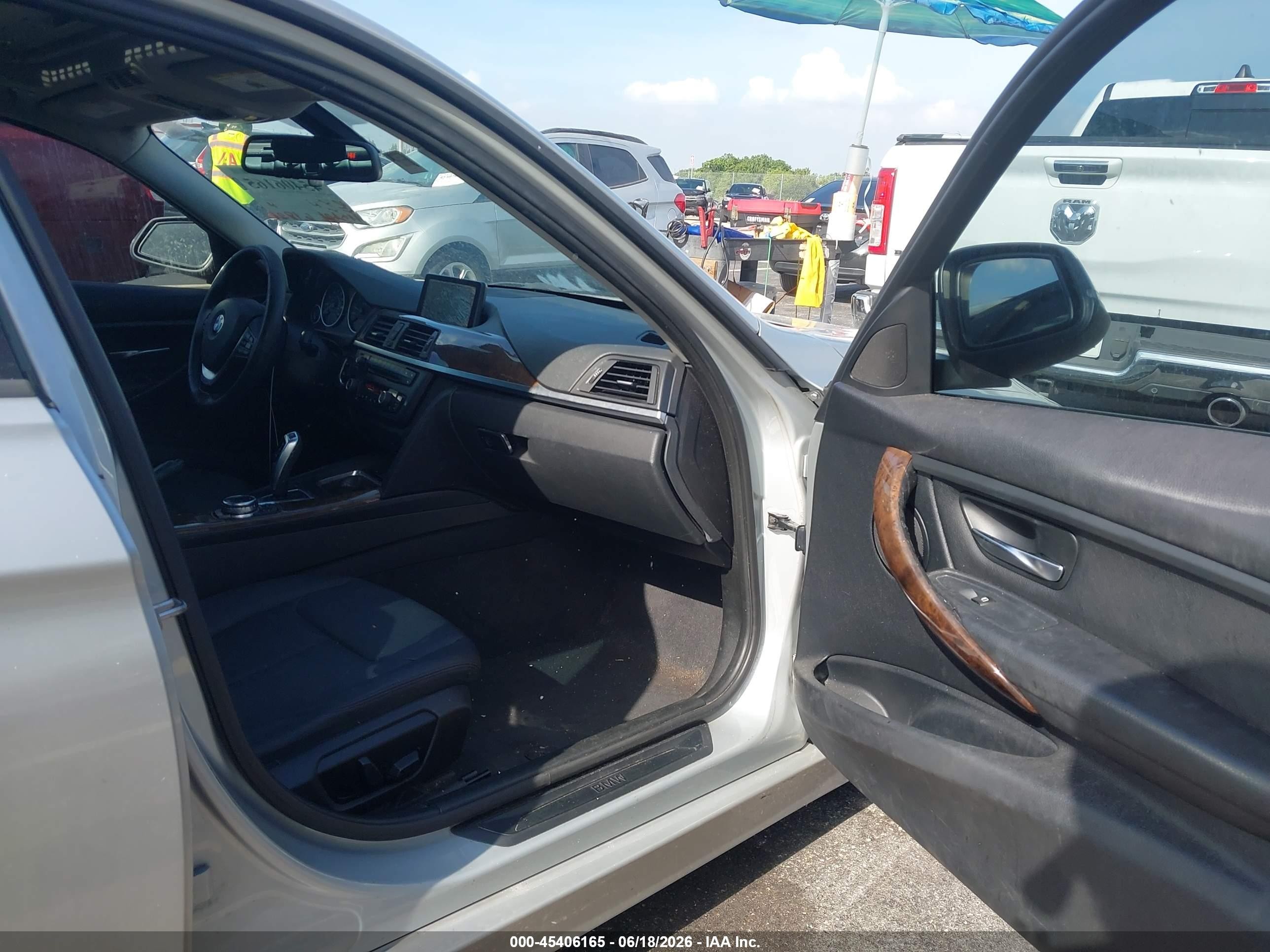 2014 Bmw 328i   Silver vin: WBA3A5G57ENP29774