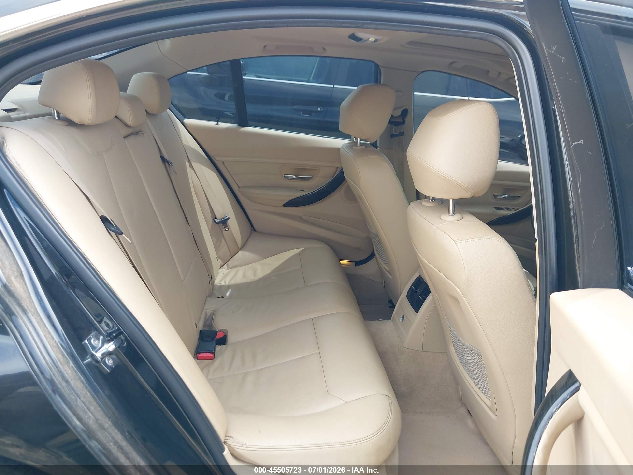 2012 Bmw 328i   Black vin: WBA3A5G58CNP17016